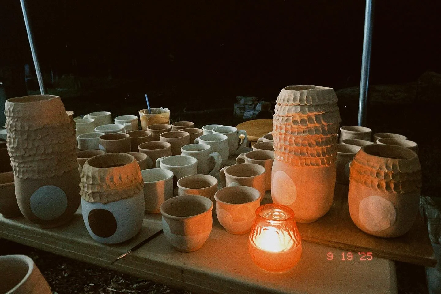 woodfire weekend continued 🌀🌞🔥
&bull;
&bull;
&bull;
#ceramics #woodfire #woodfiredceramics #woodfiredpottery #clay