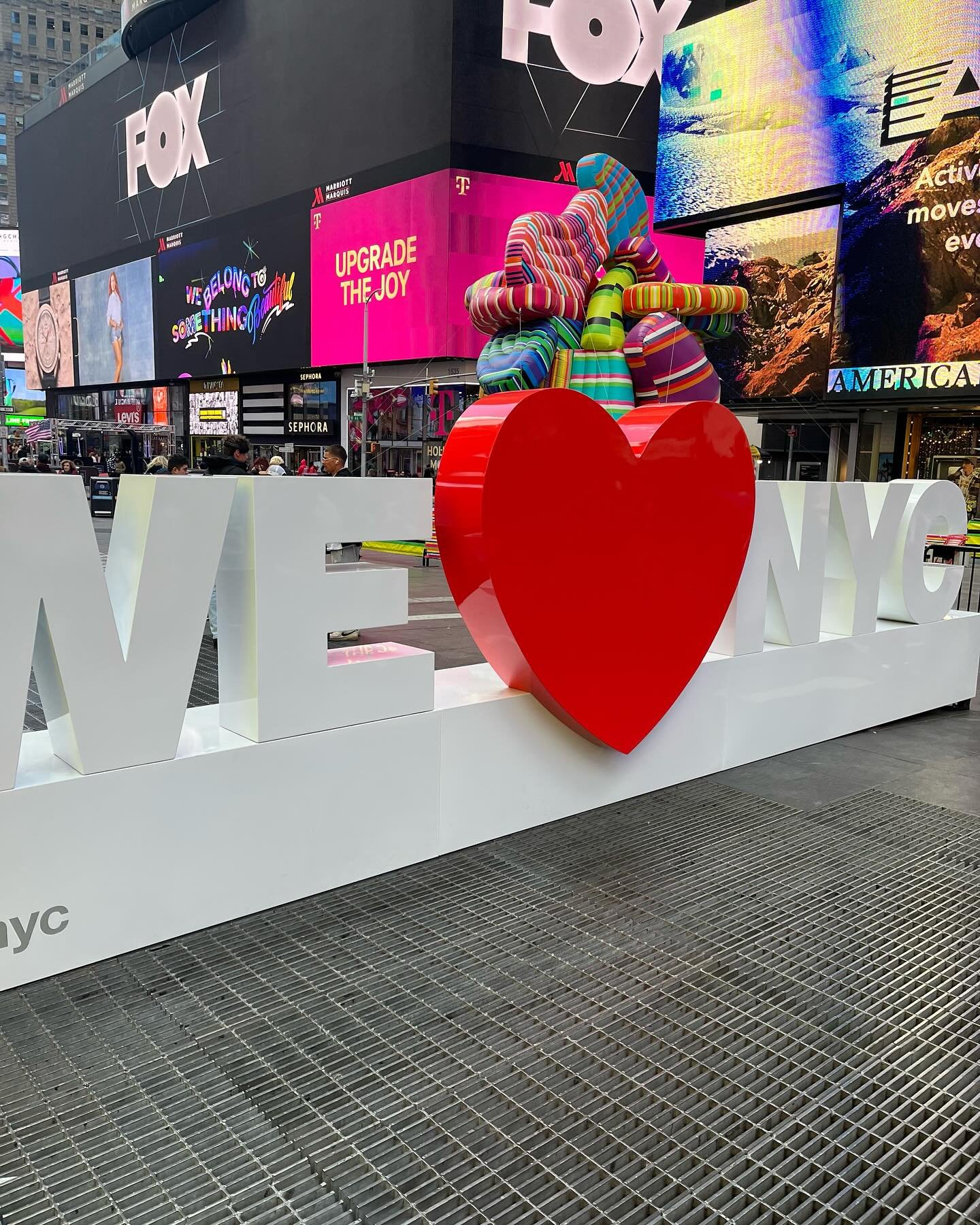We Heart NYC Sign