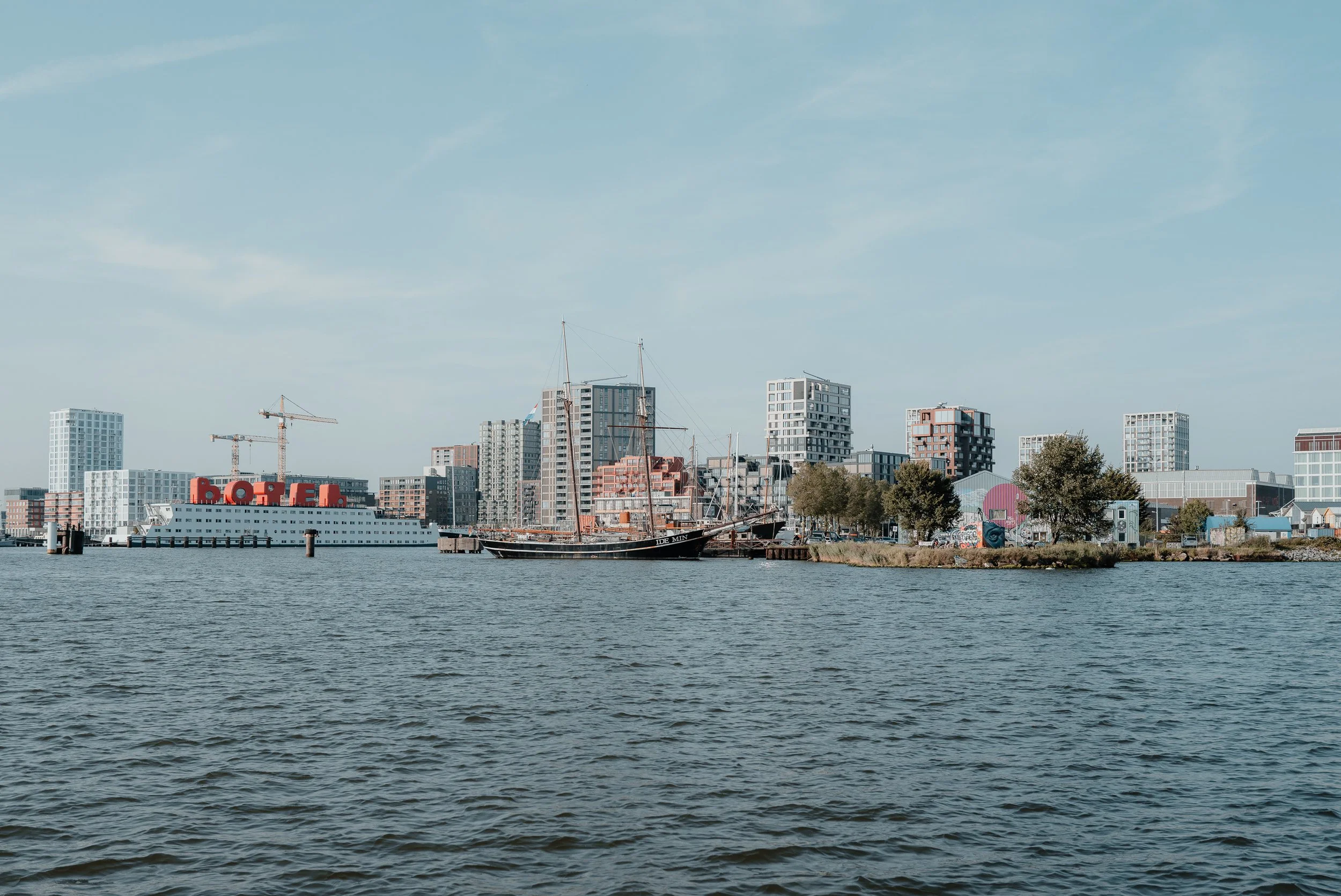 L1003015.jpg