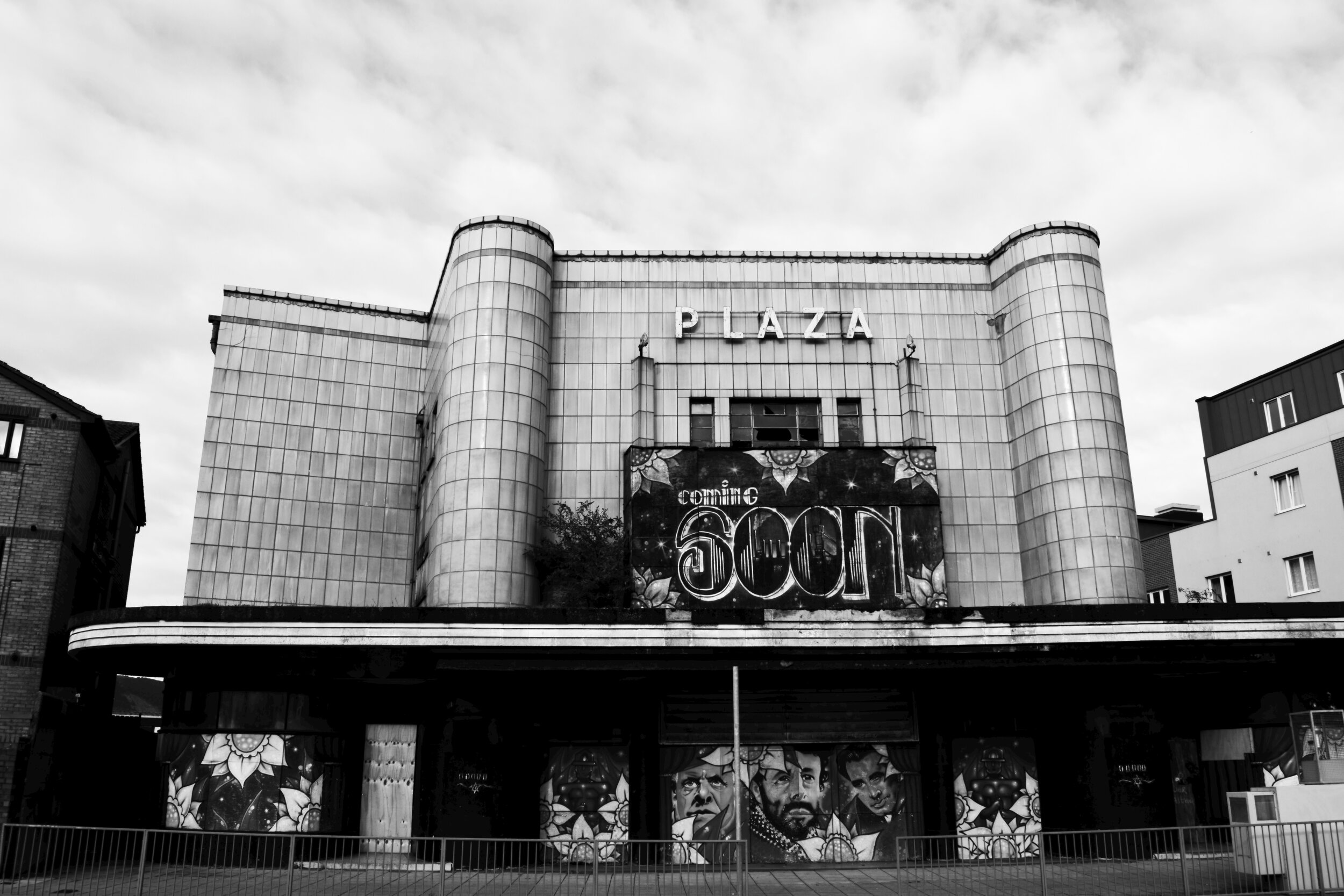 Port Talbot has received $356,000 from the Welsh Government to restore the Art Deco cinema Plaza that has been closed since 1999. The town is still searching for additional funding.