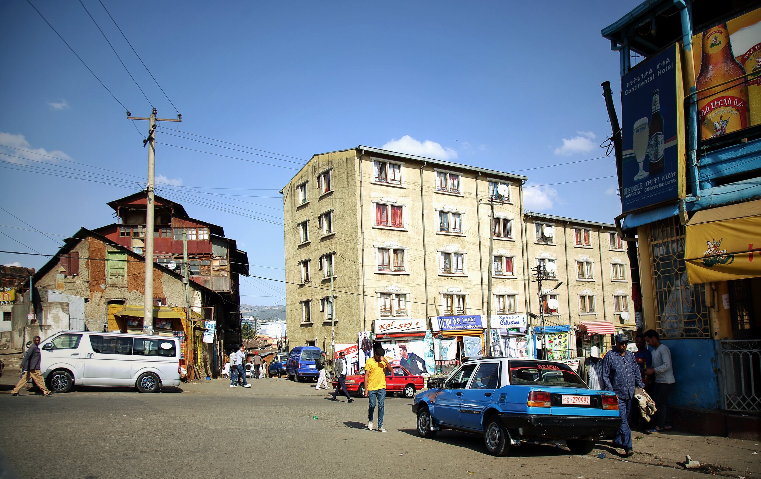  Piazza is one of the oldest neighborhoods of Addis Ababa. It used to be the city center and market area. On the right is the five-story building that used to be the tallest in Addis. It was the residence of the Armenian engineer and chief architect 