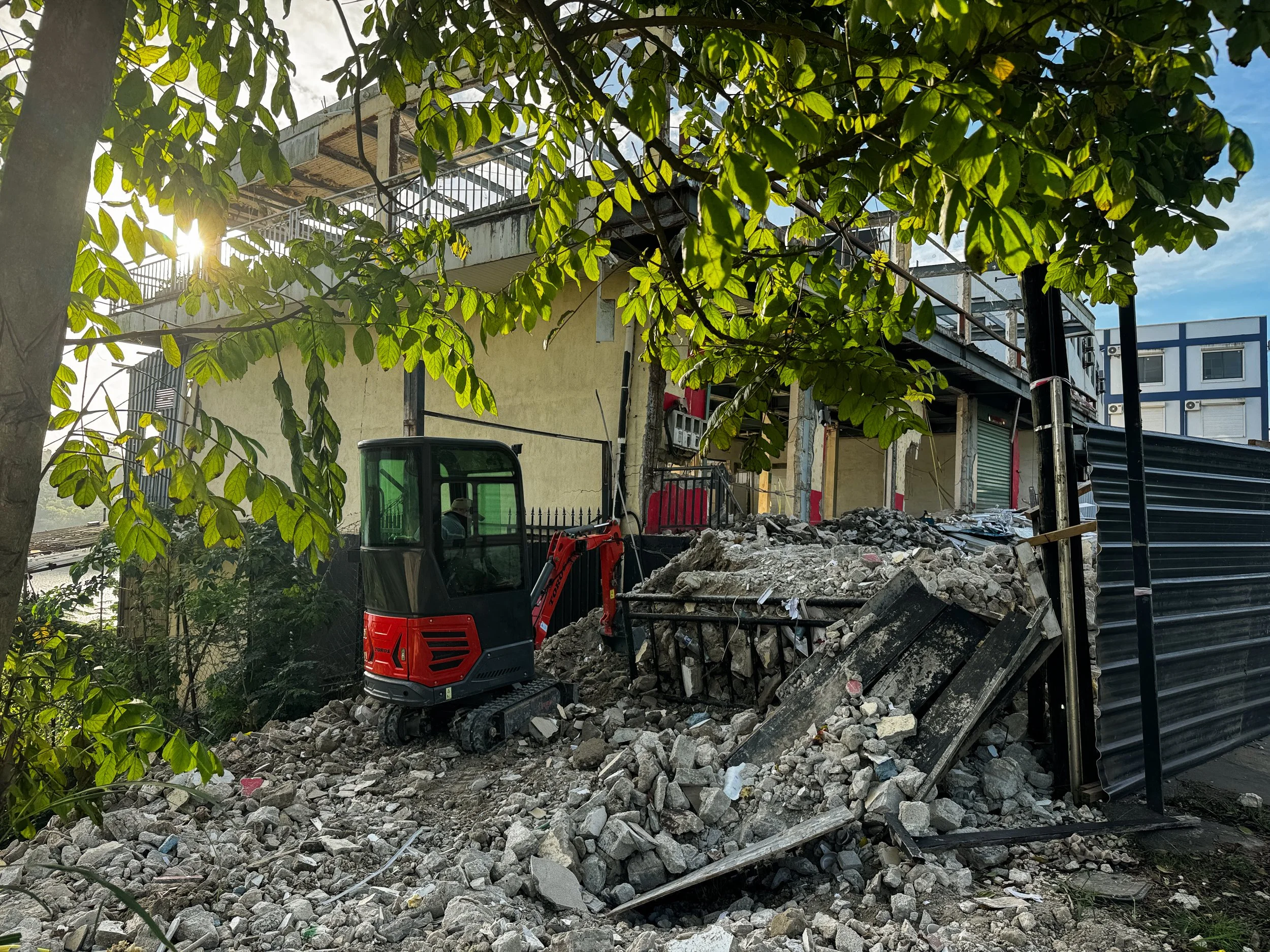 1 - Construction.jpg