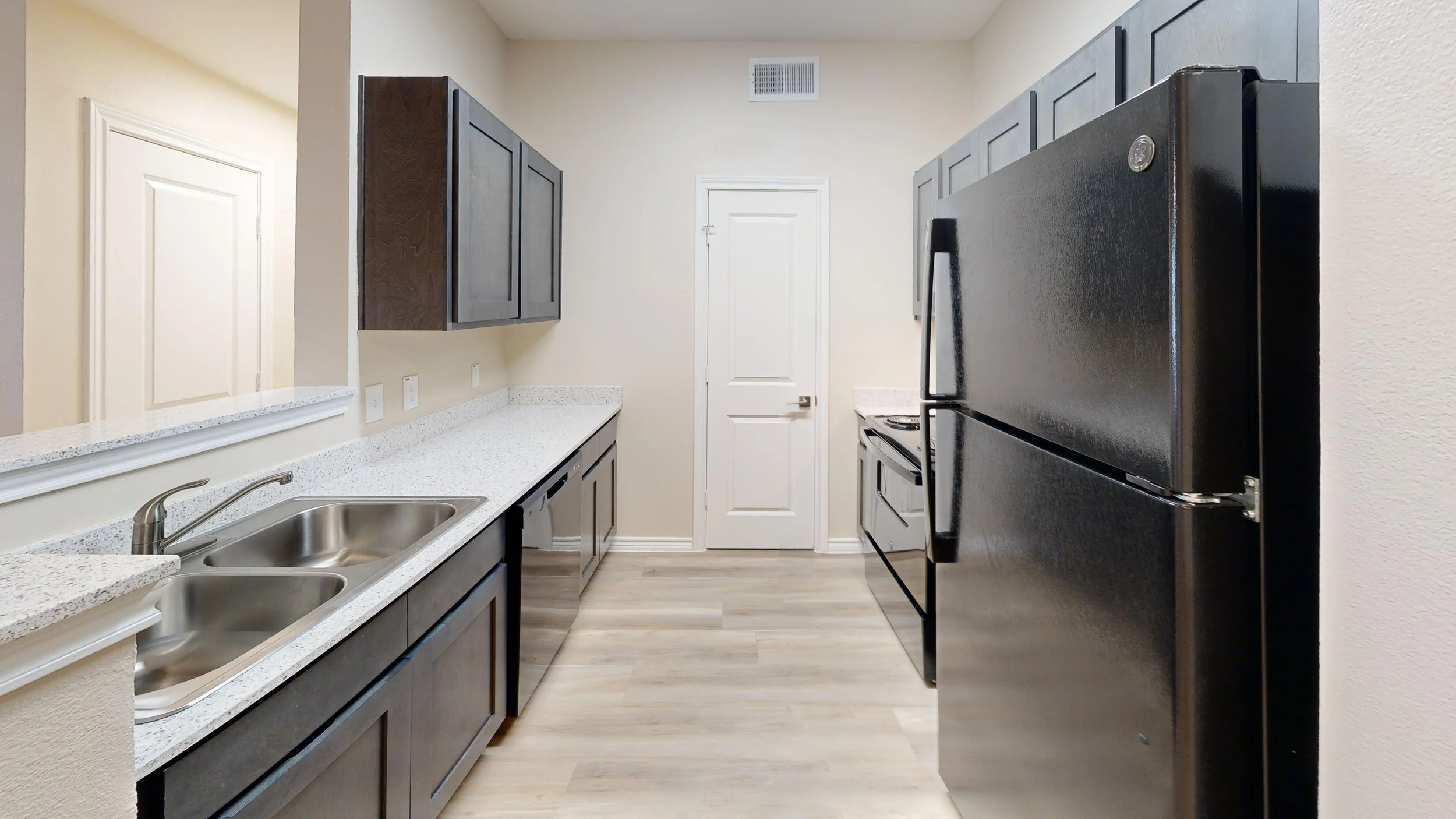 Cypress-Mission-2-bedroom-Kitchen.jpg