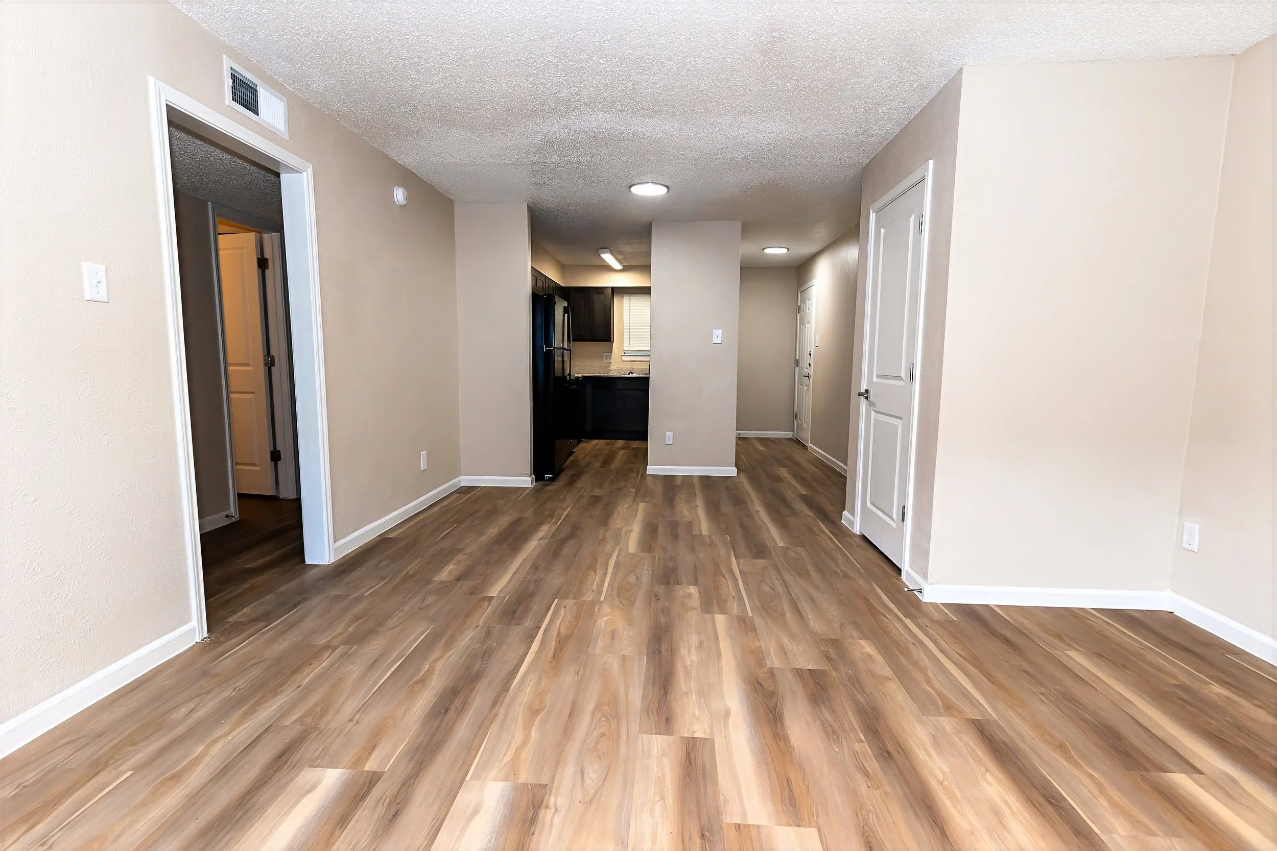 Real Estate_Ella Apartments_Lubbock TX_ Real Estate Photographer_Tina Cooper Photography002.JPG