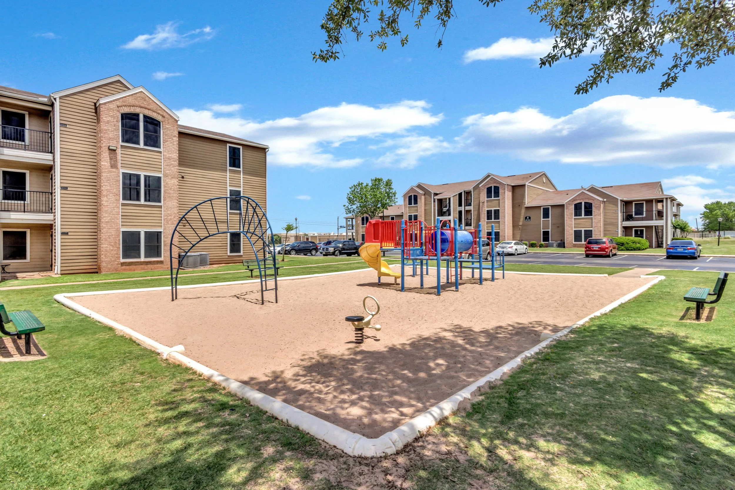 Tealwood Place 2.jpg