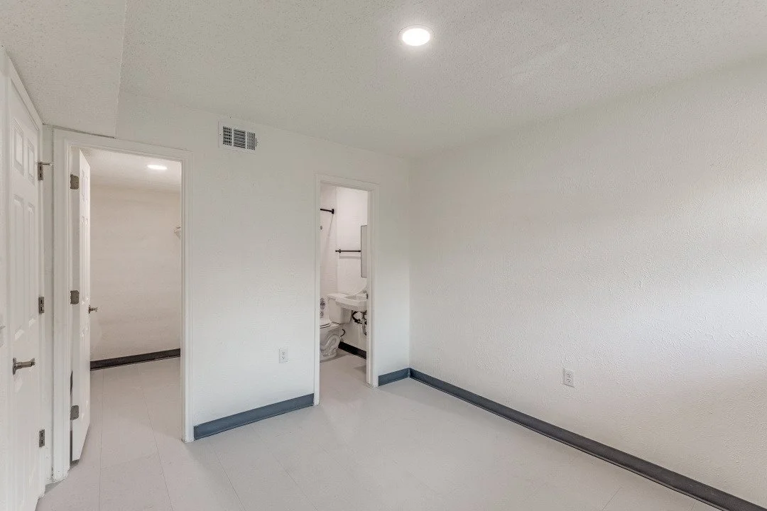3300Manor_TishaVaidya - PI -021_2BR 3.jpg