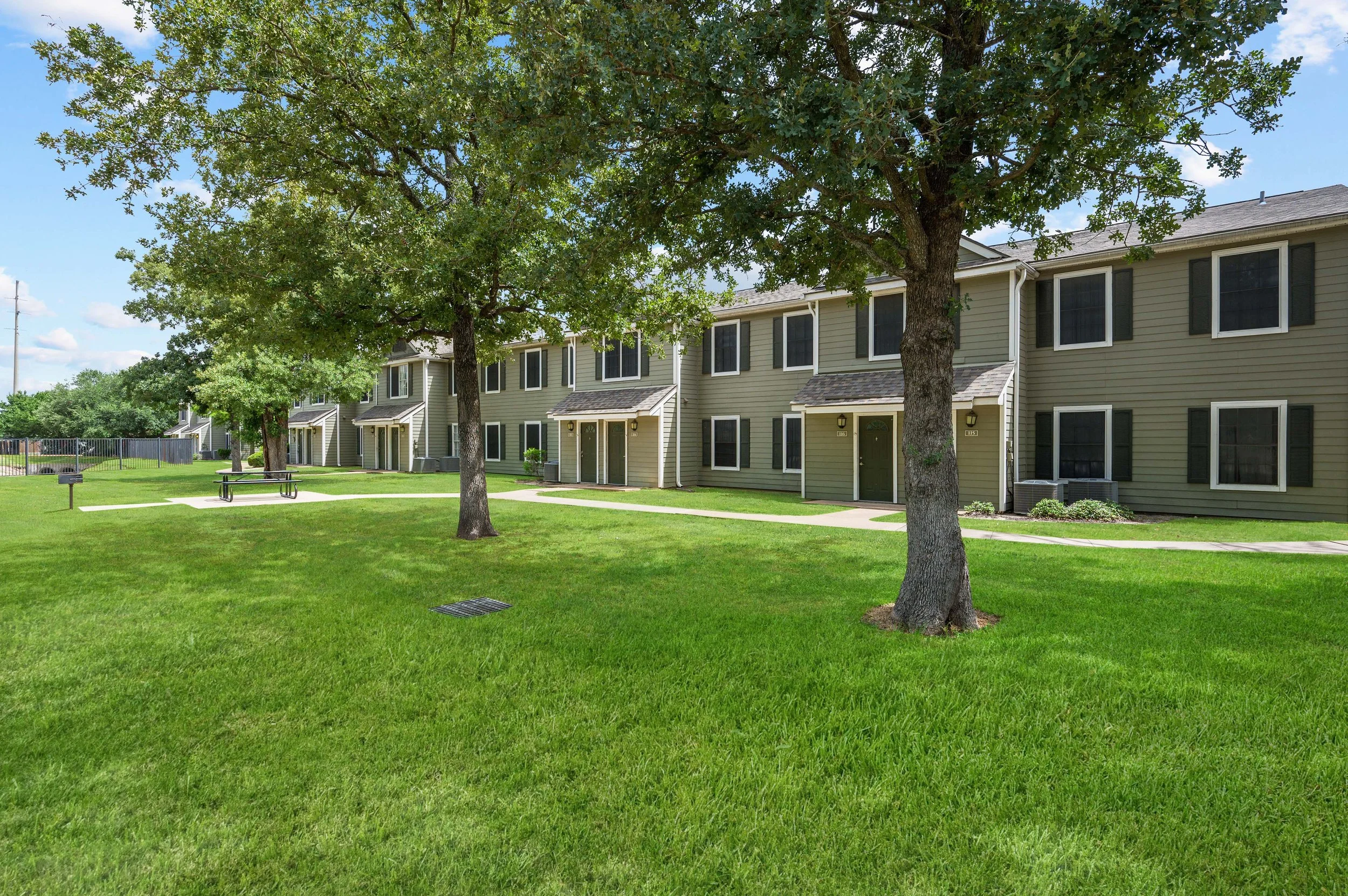 Saddlewood Club 10.jpg