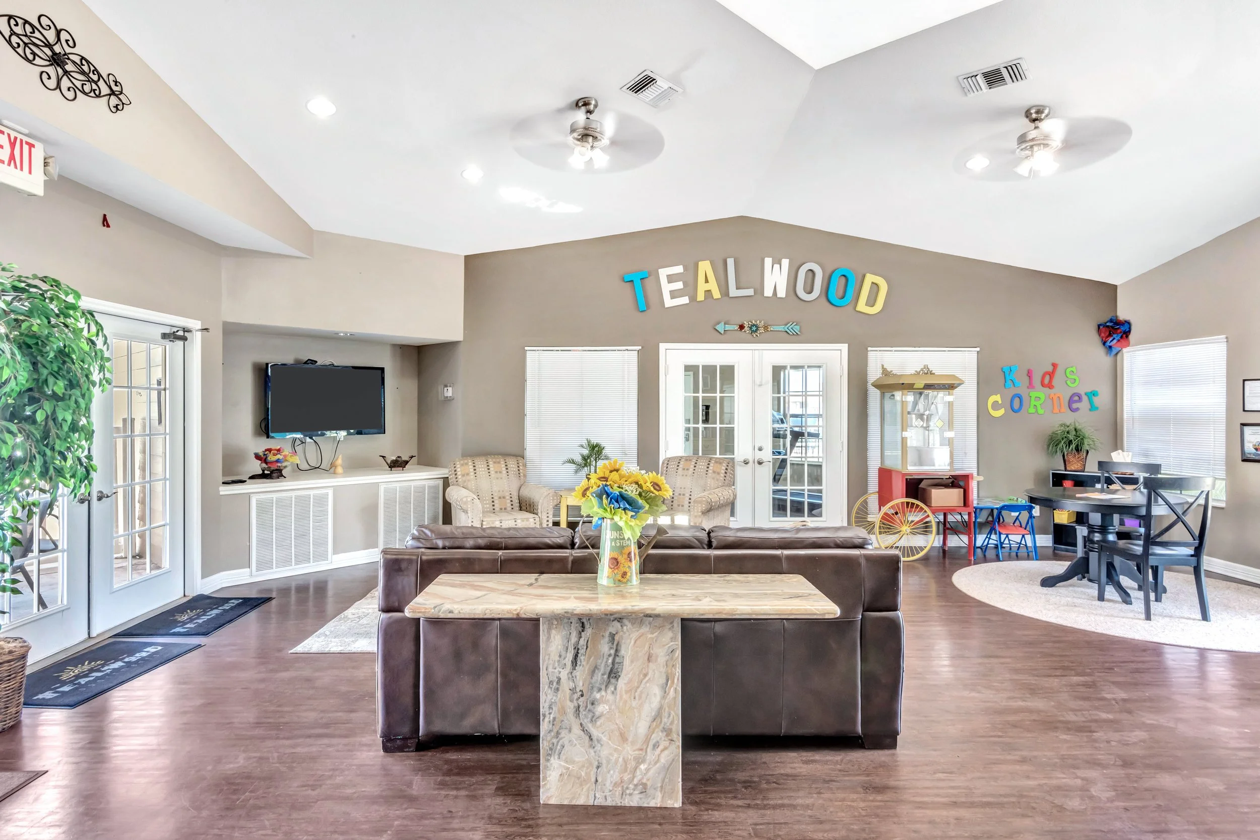 Tealwood Place 17.jpg