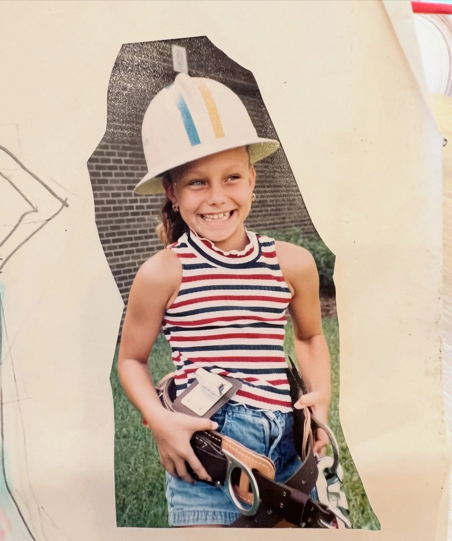 This is who you&rsquo;re asking to build your house&hellip; certified since the sandbox 👷🏼&zwj;♀️👷🏼&zwj;♂️🪏🛠️