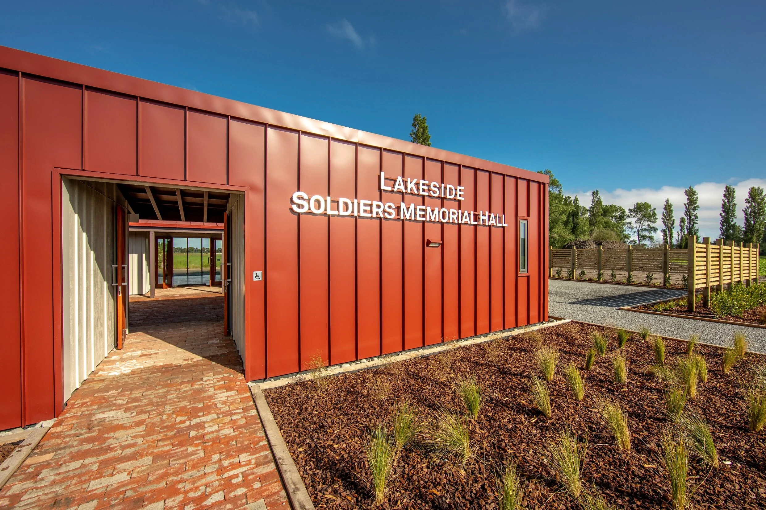 Lakeside Soldiers Memorial Hall