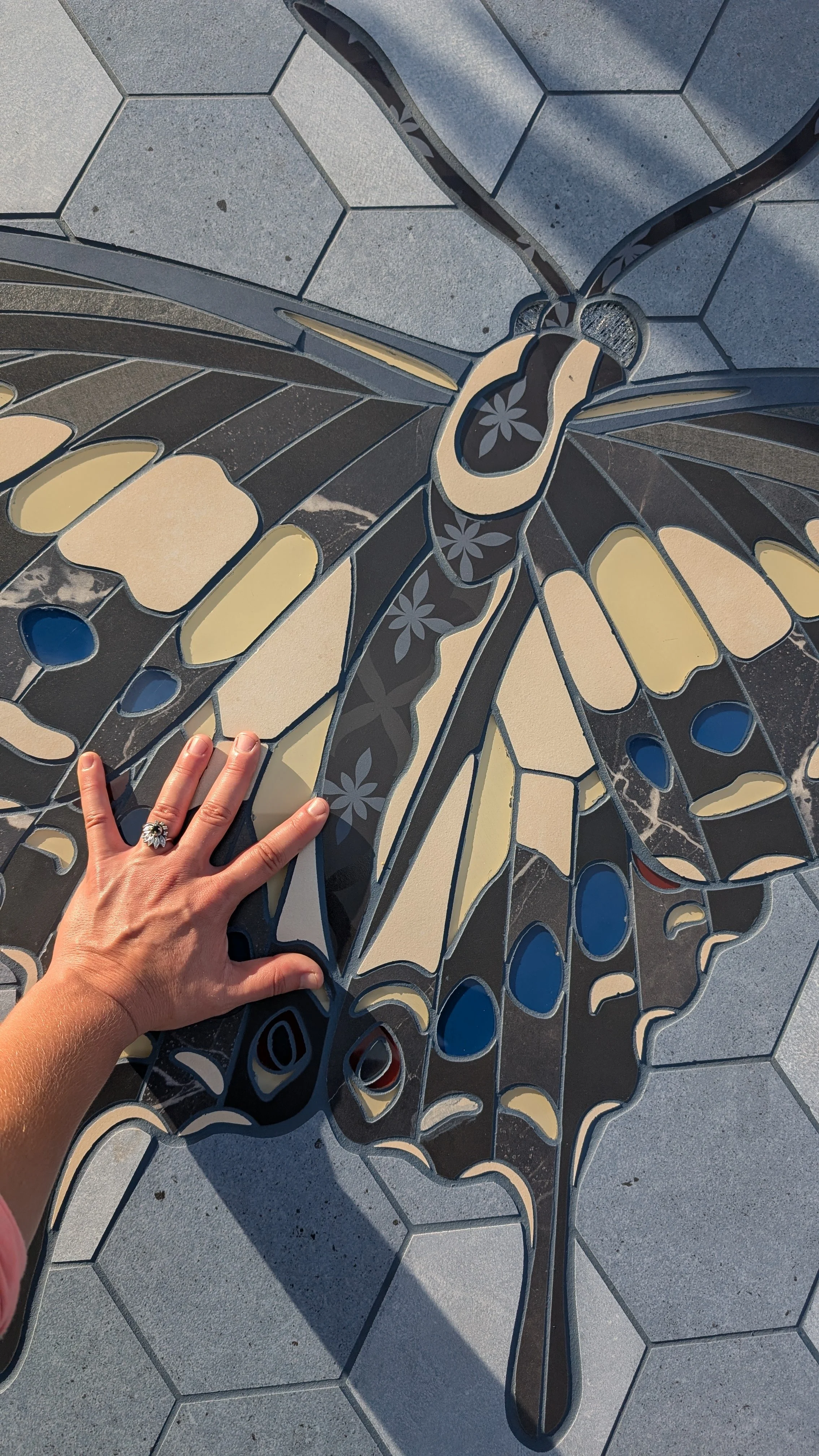 SunshineCityMosaic_SunsetPark_INSTALL-2025_040.jpg