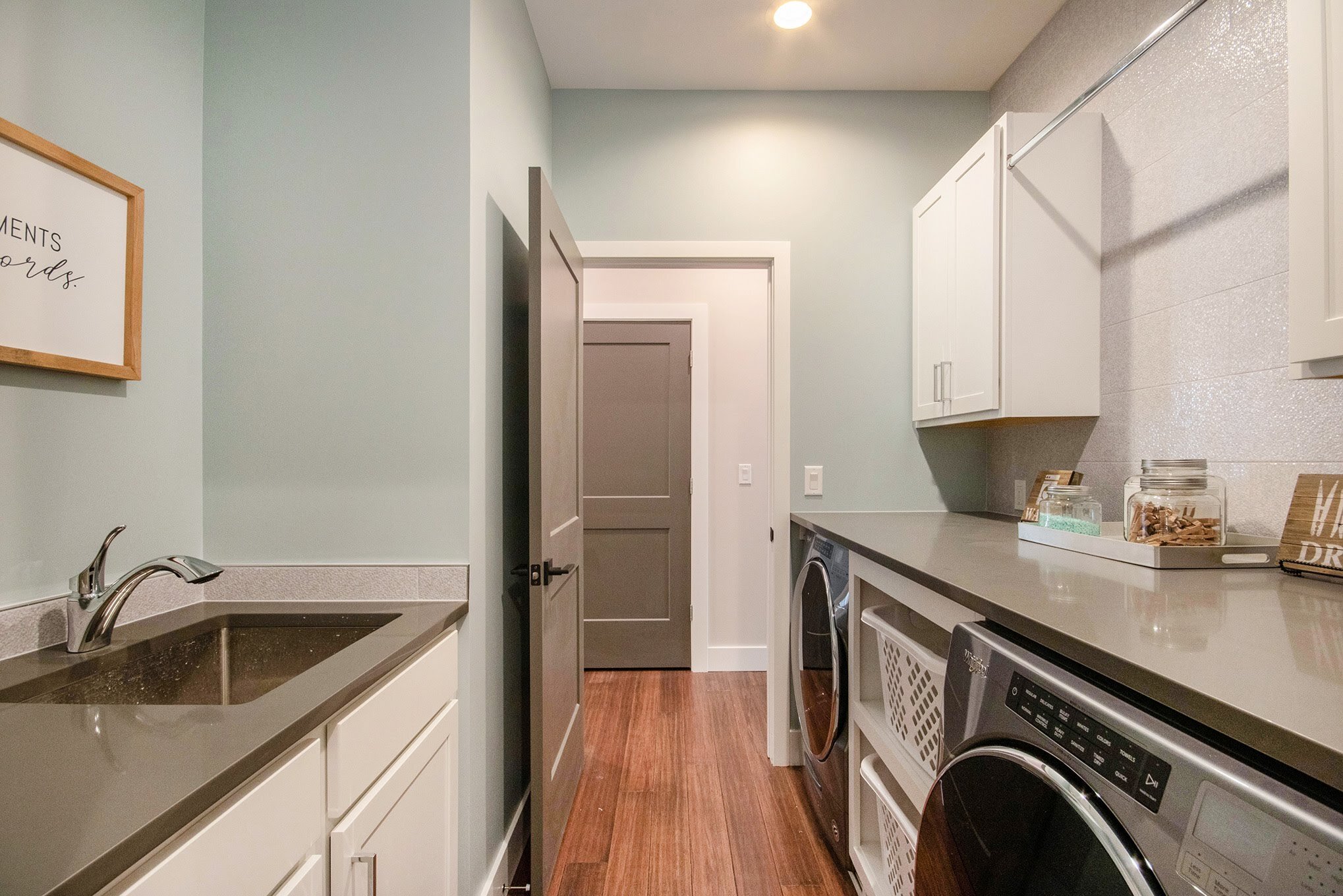 1029 Pinecrest Laundry And Mudroom4.jpg