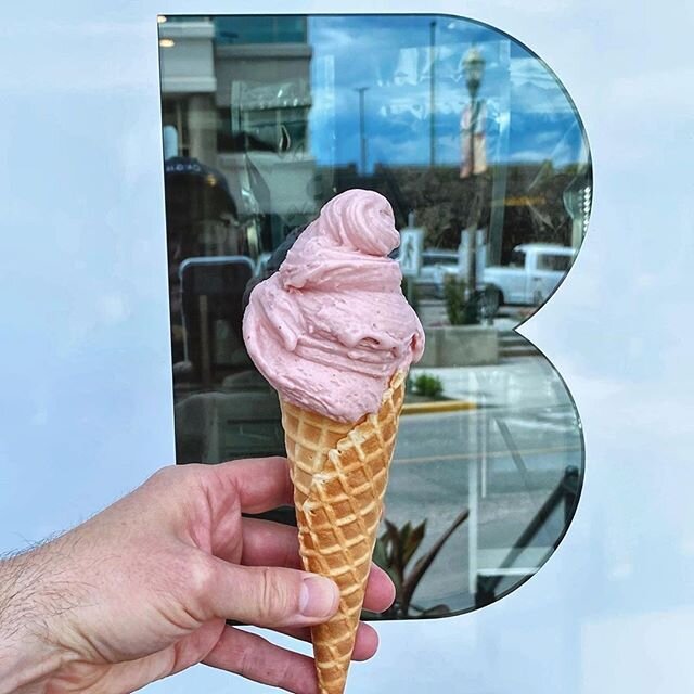 Gelato anyone?⁠
⁠
We can never say no to gelato (even though sometimes we maybe should... #selfcaregoals).⁠
⁠
If YOU like gelato, you might consider entering our #selfcareokgn challenge, because we have on good authority (us), that the grand prize va