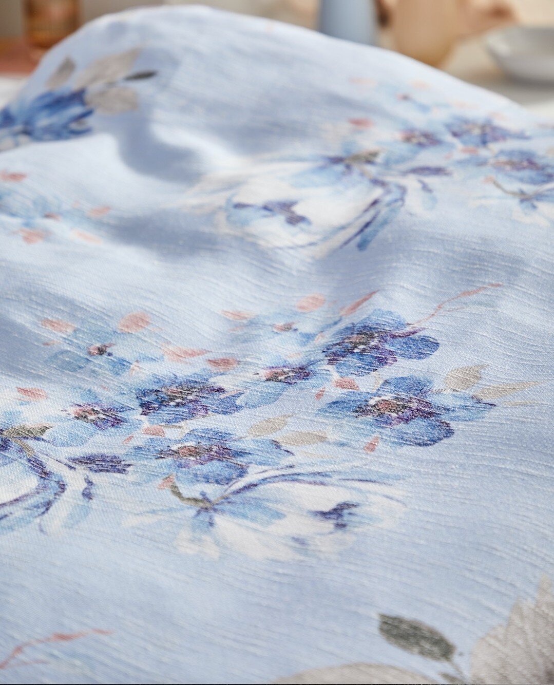 Capture the beauty of nature in your bedroom with Lara Blue's calming tonal blue and delicate floral clusters. ⁠
⁠
Printed on a slub fabric to provide depth and texture 🦋 ⁠
⁠
#lara #platinumcollection