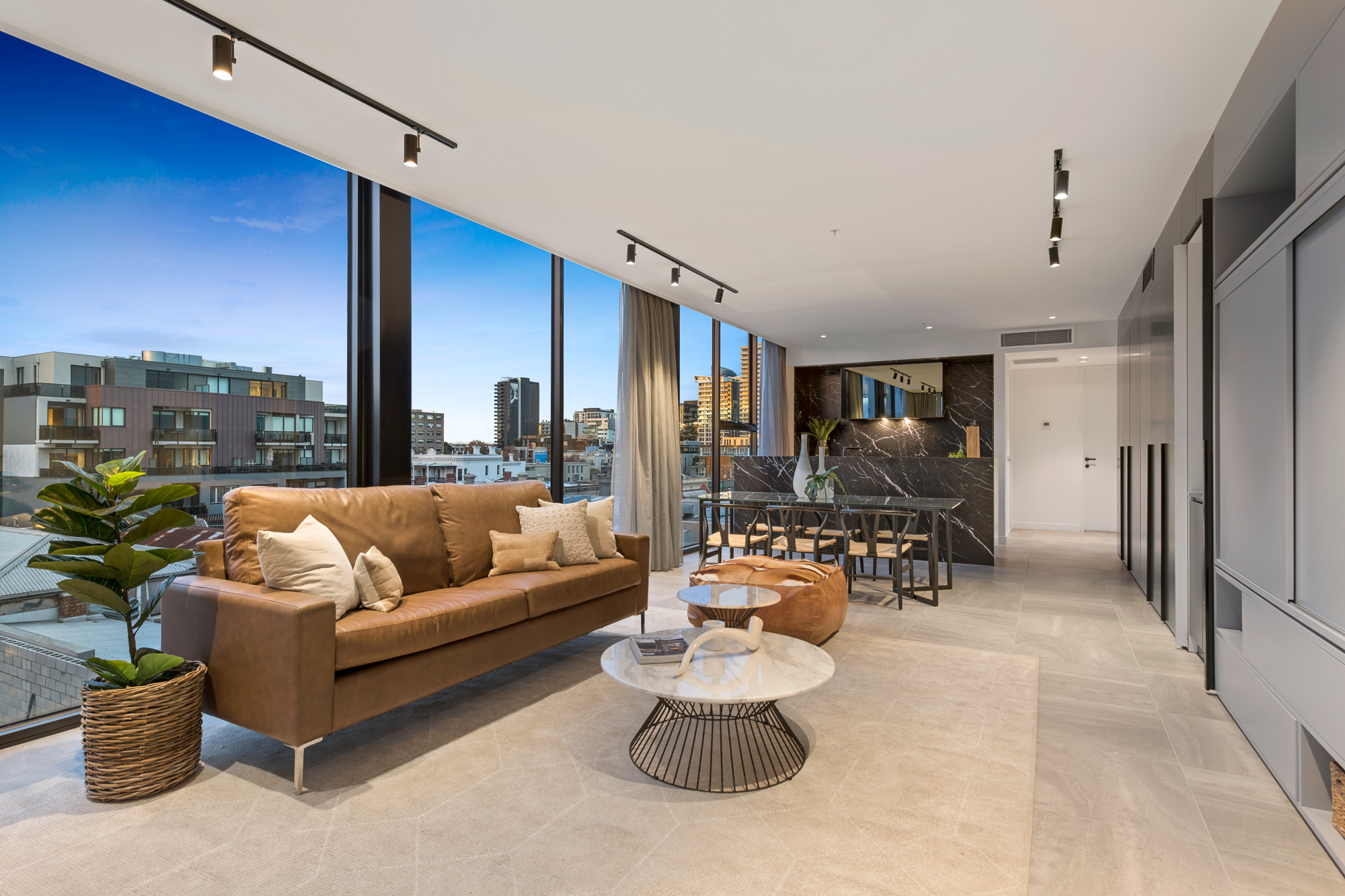 40 Caroline St 01.jpg