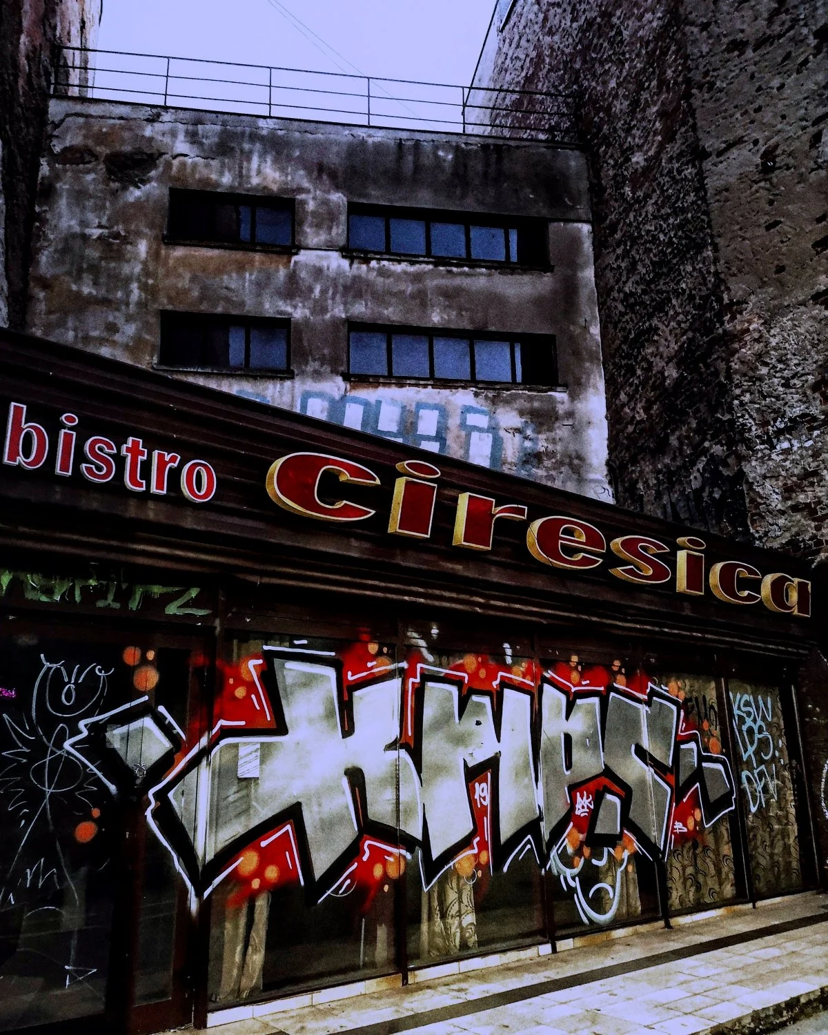 Bucharest - September_WEB.jpg