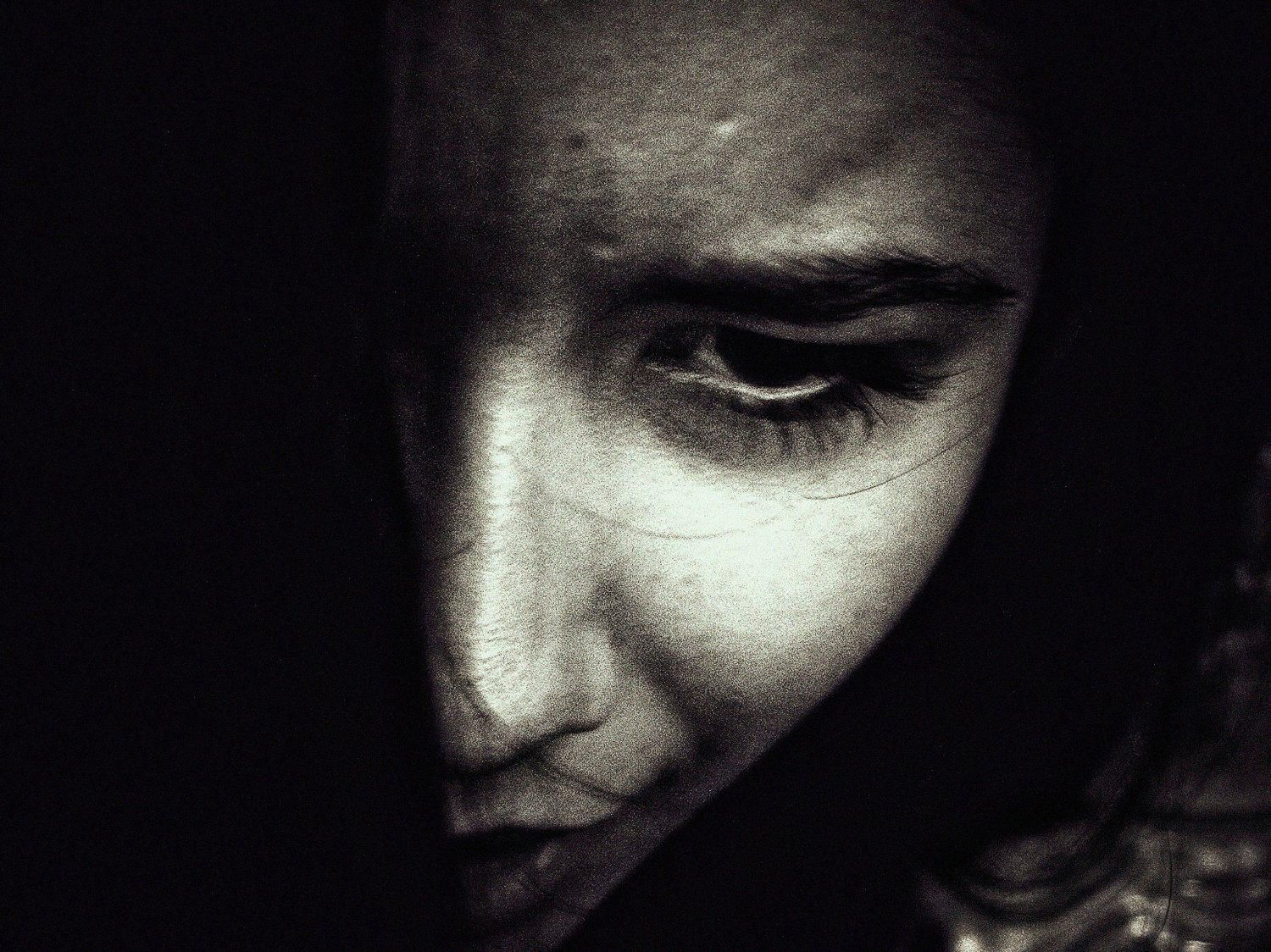 2012-VICTIMS (15)_WEB.jpg