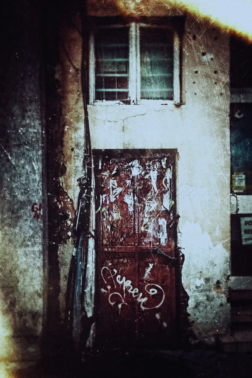 putrid space © Alexandra Crisbășan