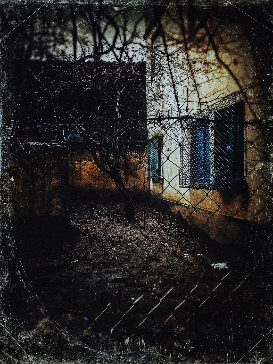 putrid space © Alexandra Crisbășan
