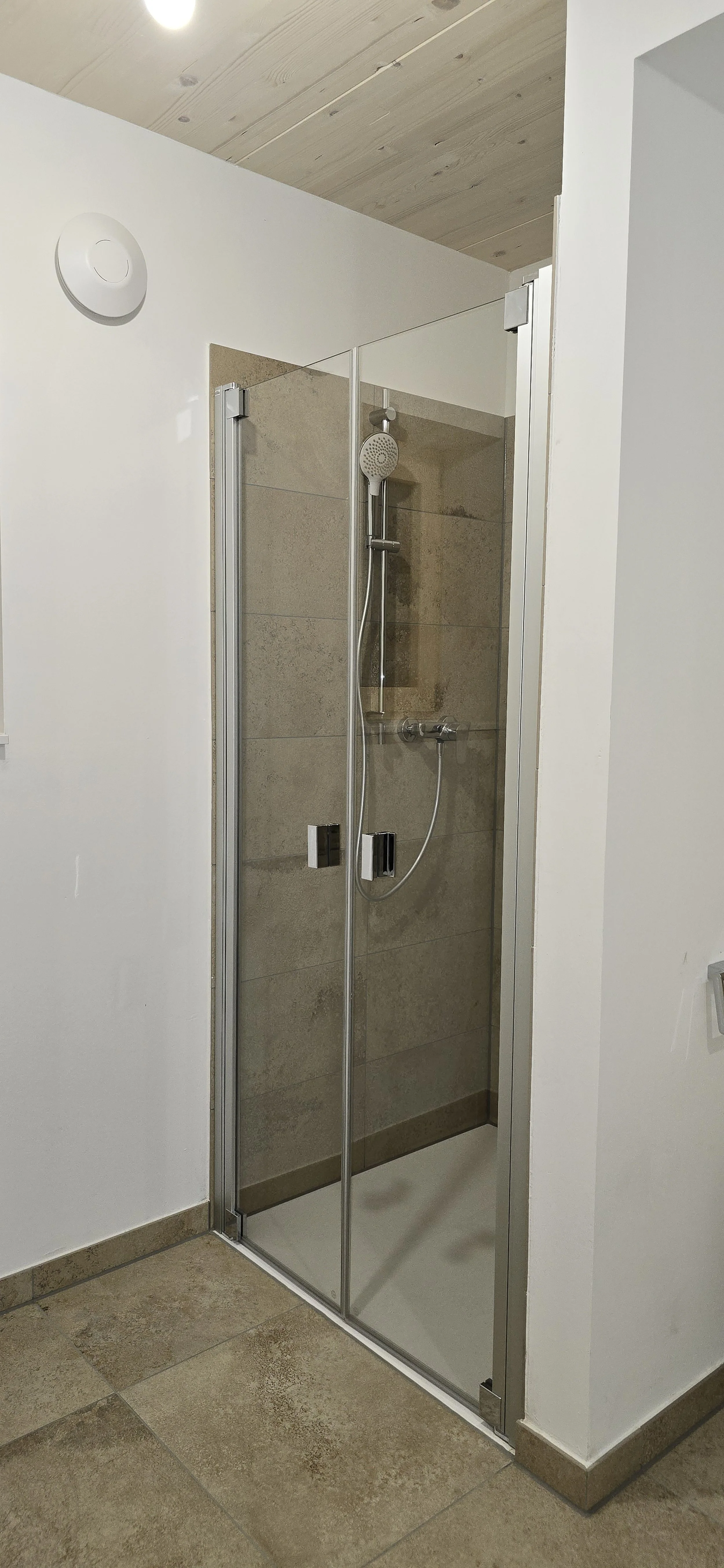 Dusche.jpg