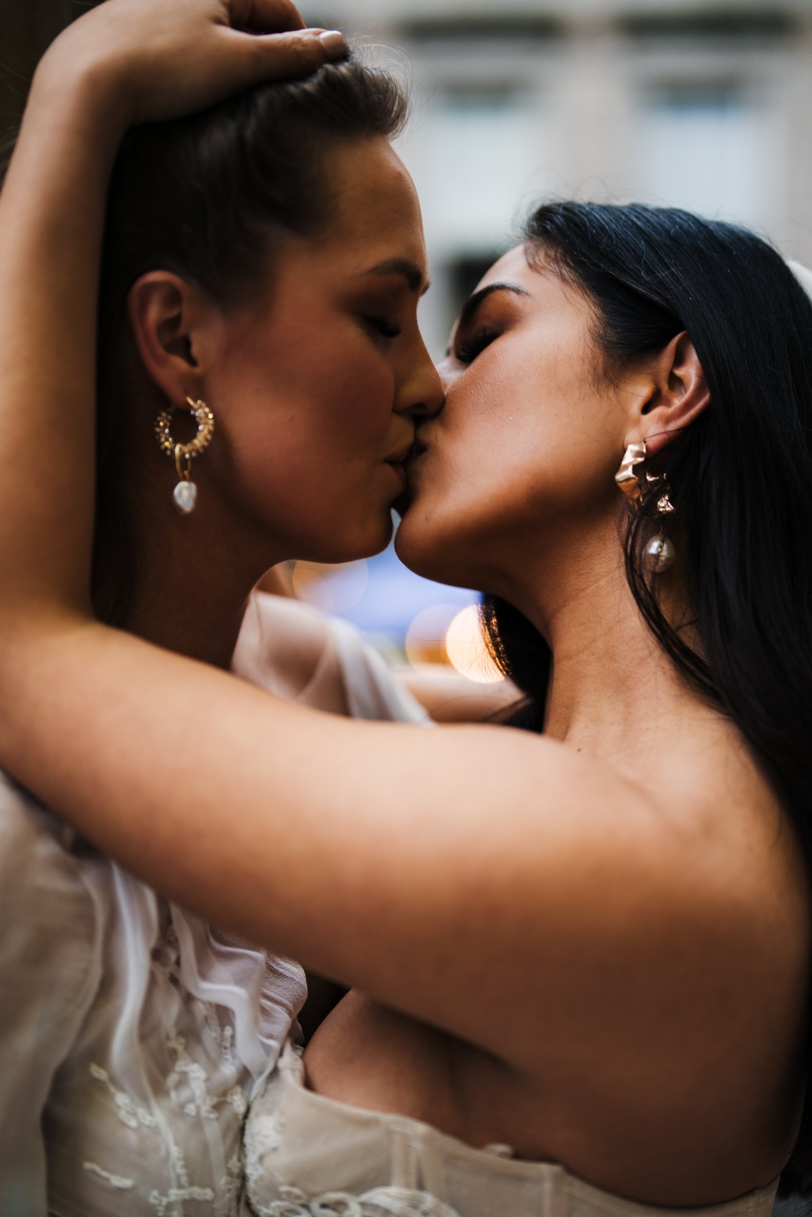 samesex-female-LGBQ-wedding-elopement-glasgow-MurrayMcMillan-2023-76.jpg