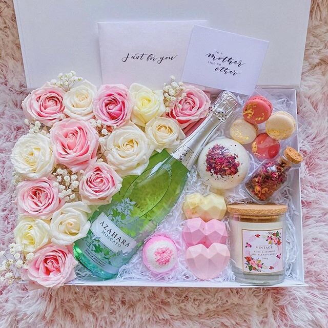 Introducing @moncoeurbox ...
This is my friend new business launch .... Moncoeurbox&rsquo;s first Mother&rsquo;s Day Gift Box &ndash; &ldquo;Amour&rdquo;⁣
⁣
Amour was designed with three key concepts: self-care, gratitude, and love. Months of hard wo