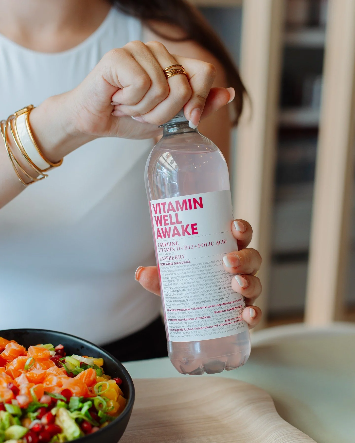 Fra&icirc;cheur dans l&rsquo;assiette, &eacute;nergie dans la bouteille  Avec @vitaminwell, c&rsquo;est le combo parfait pour attaquer l&rsquo;aprem 

📍 Tadao &ndash; Fresh, Customizable Poke Bowls in Brussels &amp; Waterloo | Healthy, Flavor-Packed