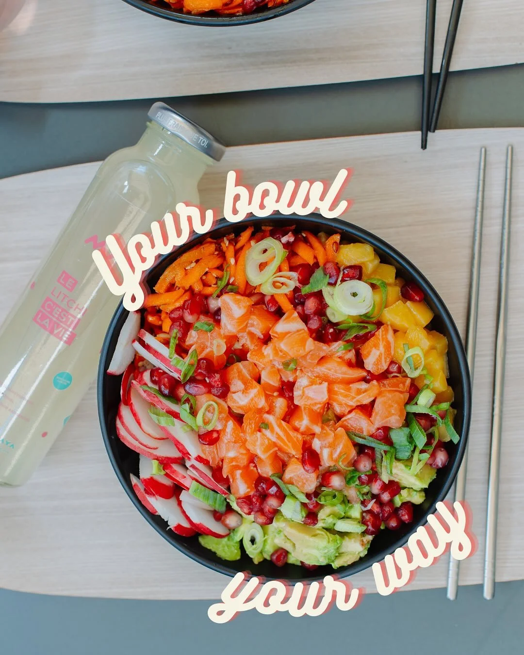 So many bases, proteins, veggies, toppings &amp; sauces&hellip; one simple truth: it&rsquo;s always your bowl, your way&nbsp;🌈

Can&rsquo;t stop by today? Order on @deliveroo_be and let it come to you&nbsp;&nbsp;#tadaopokebar #fastgood