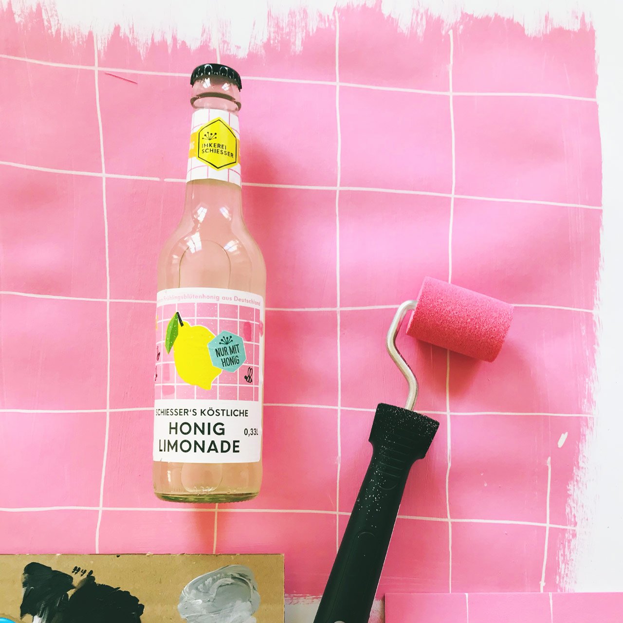 Nachhaltiges-Design-Packaging-Illustration-Honig-Limonade-Helene-Uhl-Frankfurt-Speyer-Berlin-Mainz-Imkerei-Schiesser.jpg