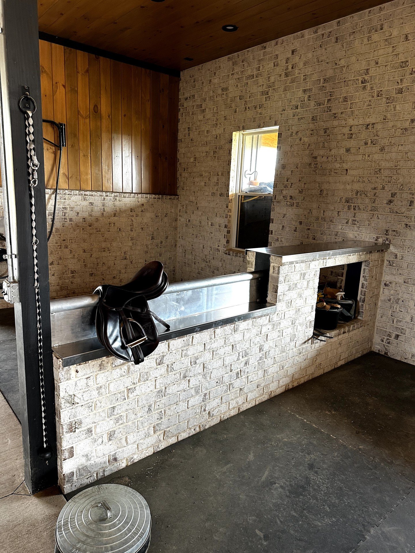 Custom aluminum saddle rack built to sit right on top of the brick wash rack at this Auburn barn. 🐴🔩

The owner wanted something clean, functional, and built to match the setup they already had. So we fabricated a custom aluminum rack that fits the