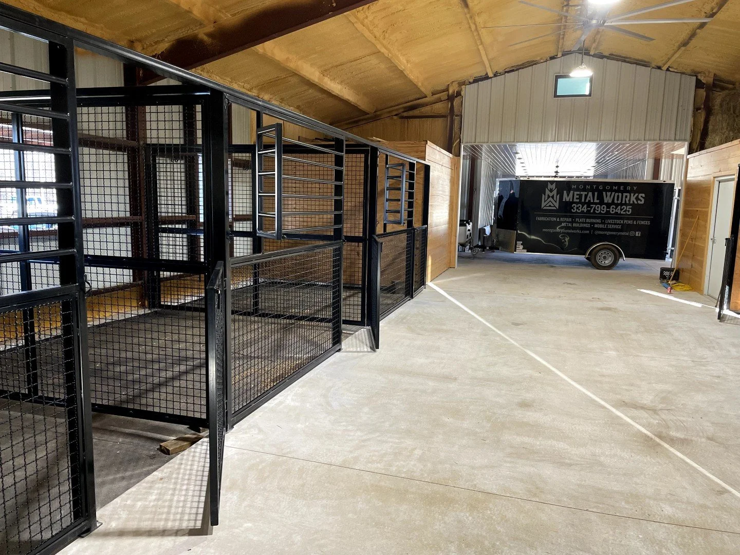 HORSE BARN SEASON IS HERE 🐴🏗️

Planning a new barn or upgrading your current setup? Montgomery Metal Works builds custom metal horse barns tailored to your property and your horses.

What we offer:
✅ Run-in shelters
✅ Full enclosed barns
✅ Stall fr