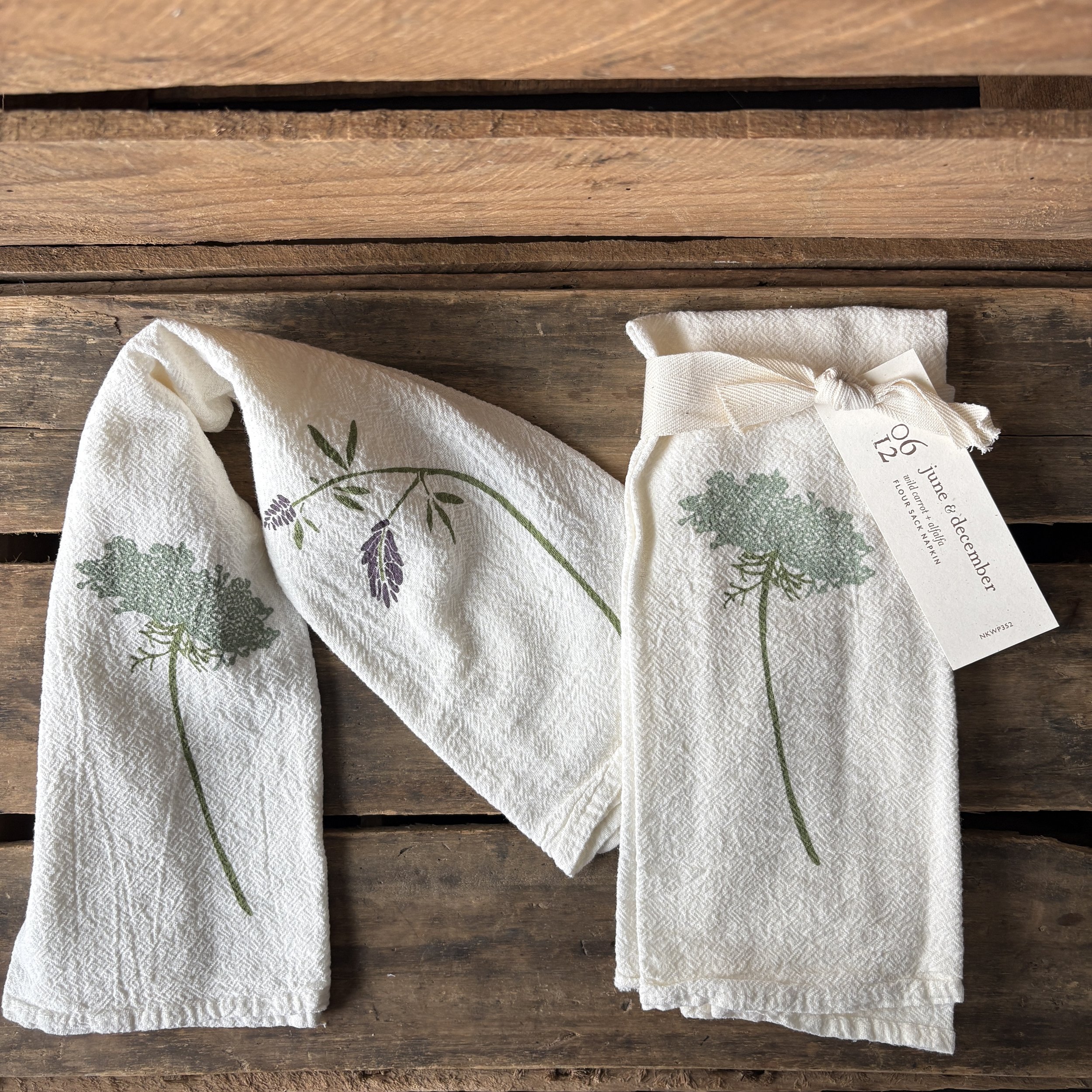Wild Carrot + Alfalfa Cotton Napkin