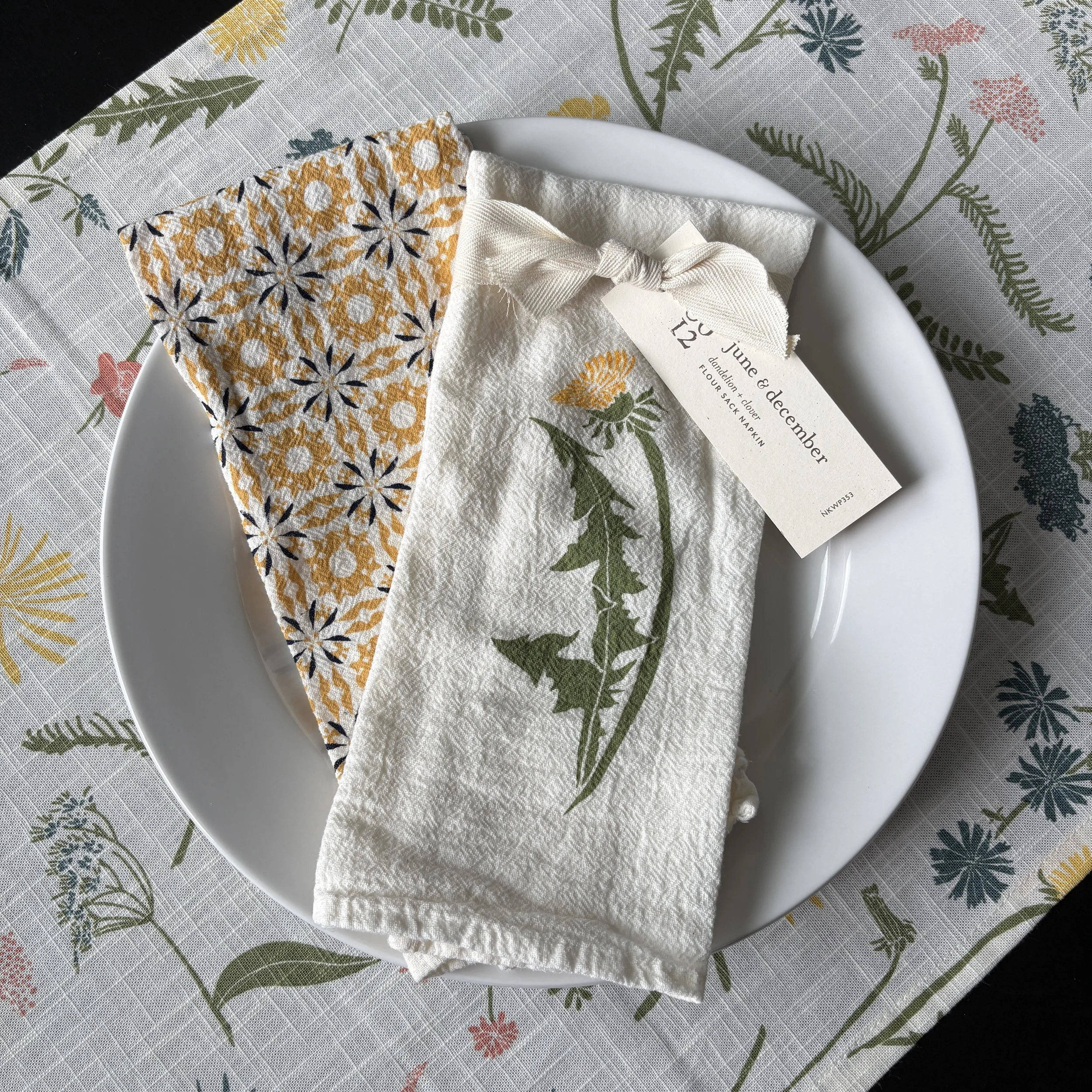 Dandelion Clover Cotton Napkin with Meadow Organic Cotton Table Runner