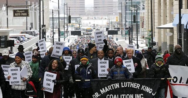 @enquirer Captured the #MLK commemorative march better than we did! #MLKDay2018&nbsp; #MLKNOWORNEVER 
#HonorKingEndRacism #Cincinnati #MLKDay #MLKDayCincy