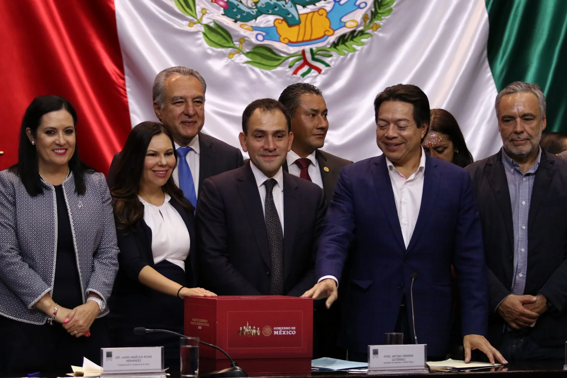  Paquete Económico 2020 dará más dientes al SAT para recaudar: SHCP