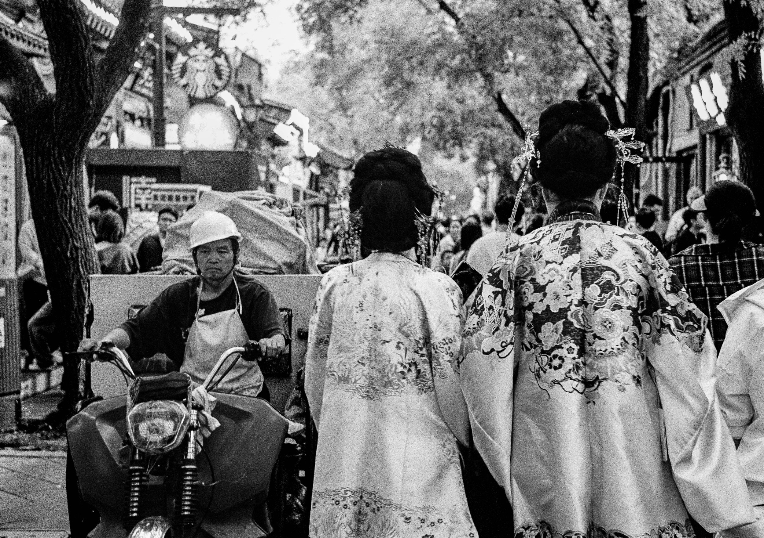 Beijing - Contax iia + Sonnar 50 f/2