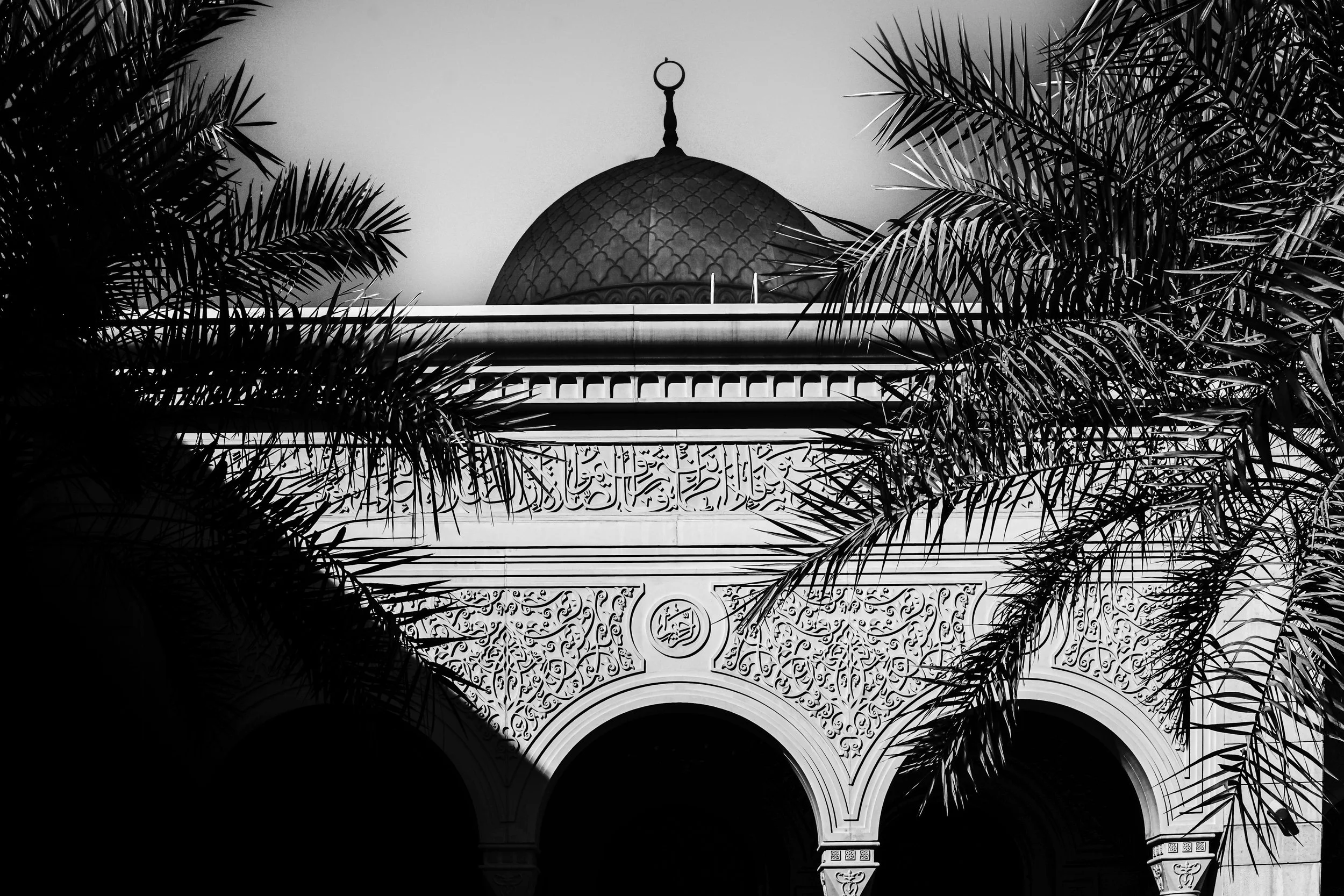 Dubai: Between arches and palms, the city’s spirit reveals its sacred geometry.