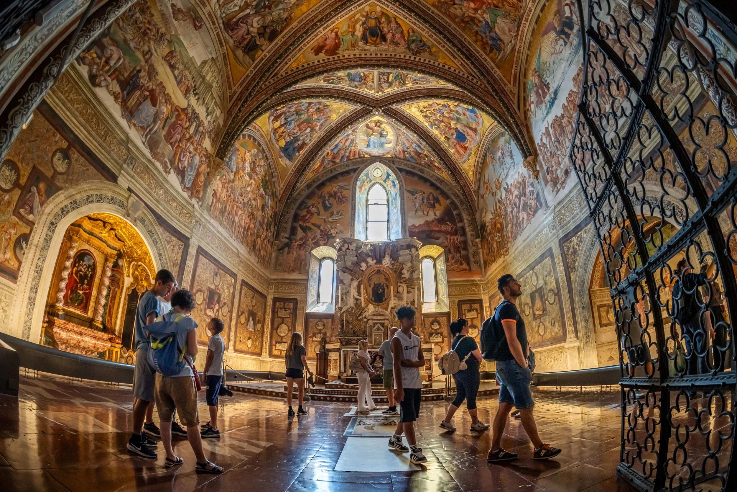 Orvieto, Duomo — Signorelli’s San Brizio Chapel, frescoed vaults ignite visions of apocalypse, faith, and Renaissance grandeur.