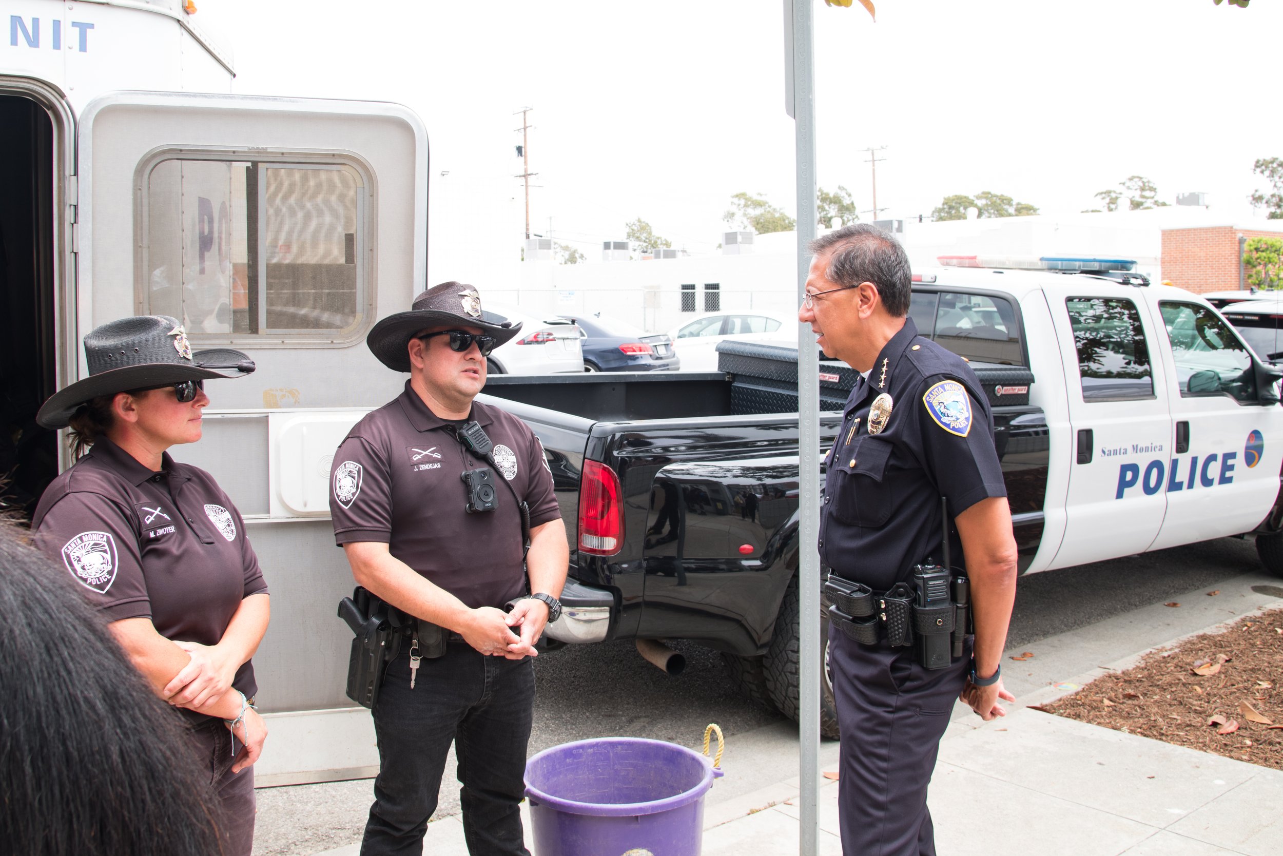 SMPD Mounted Unit and Chief Batista