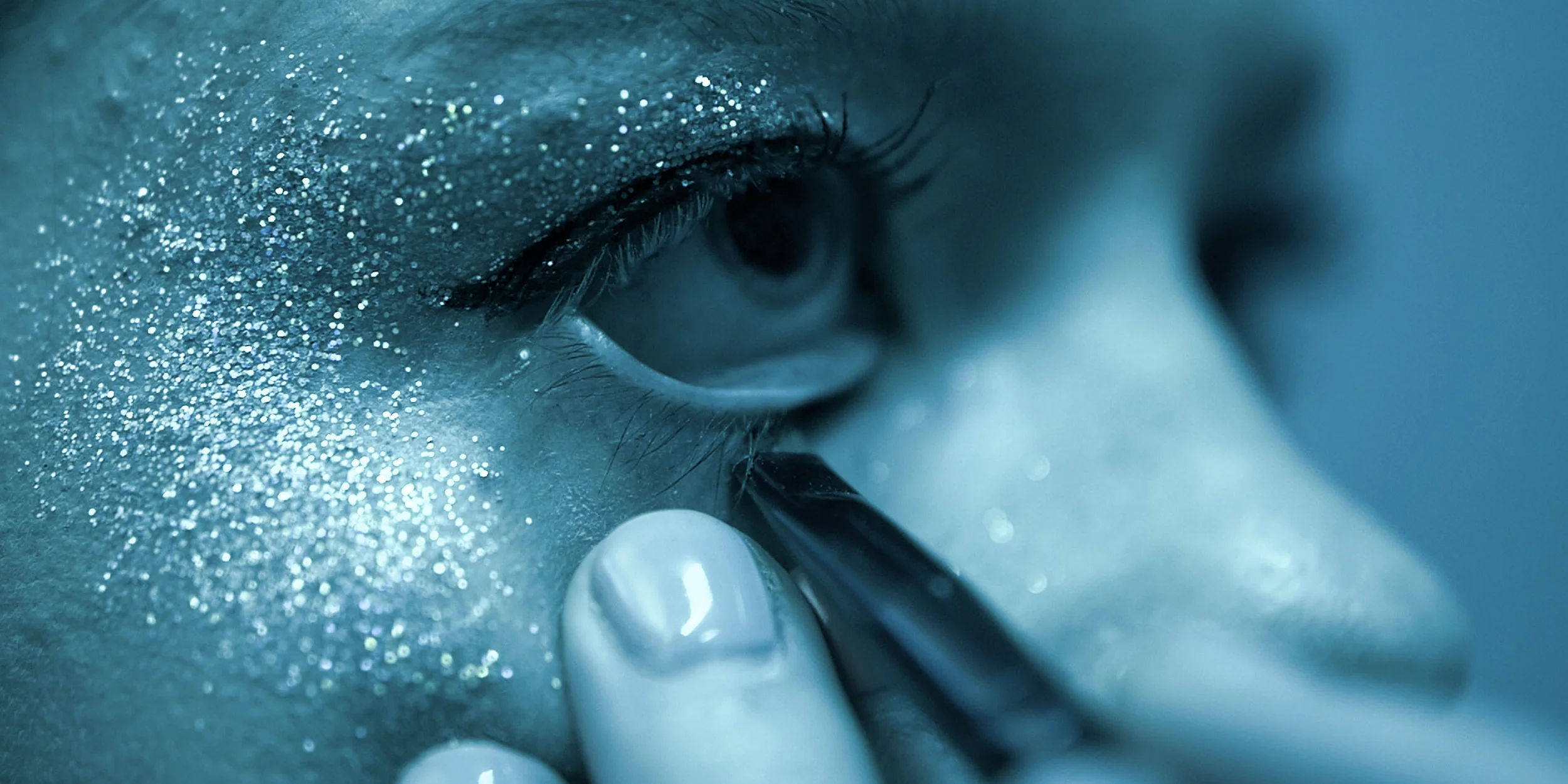 Sequence 02.00_00_33_09.Still007.jpg