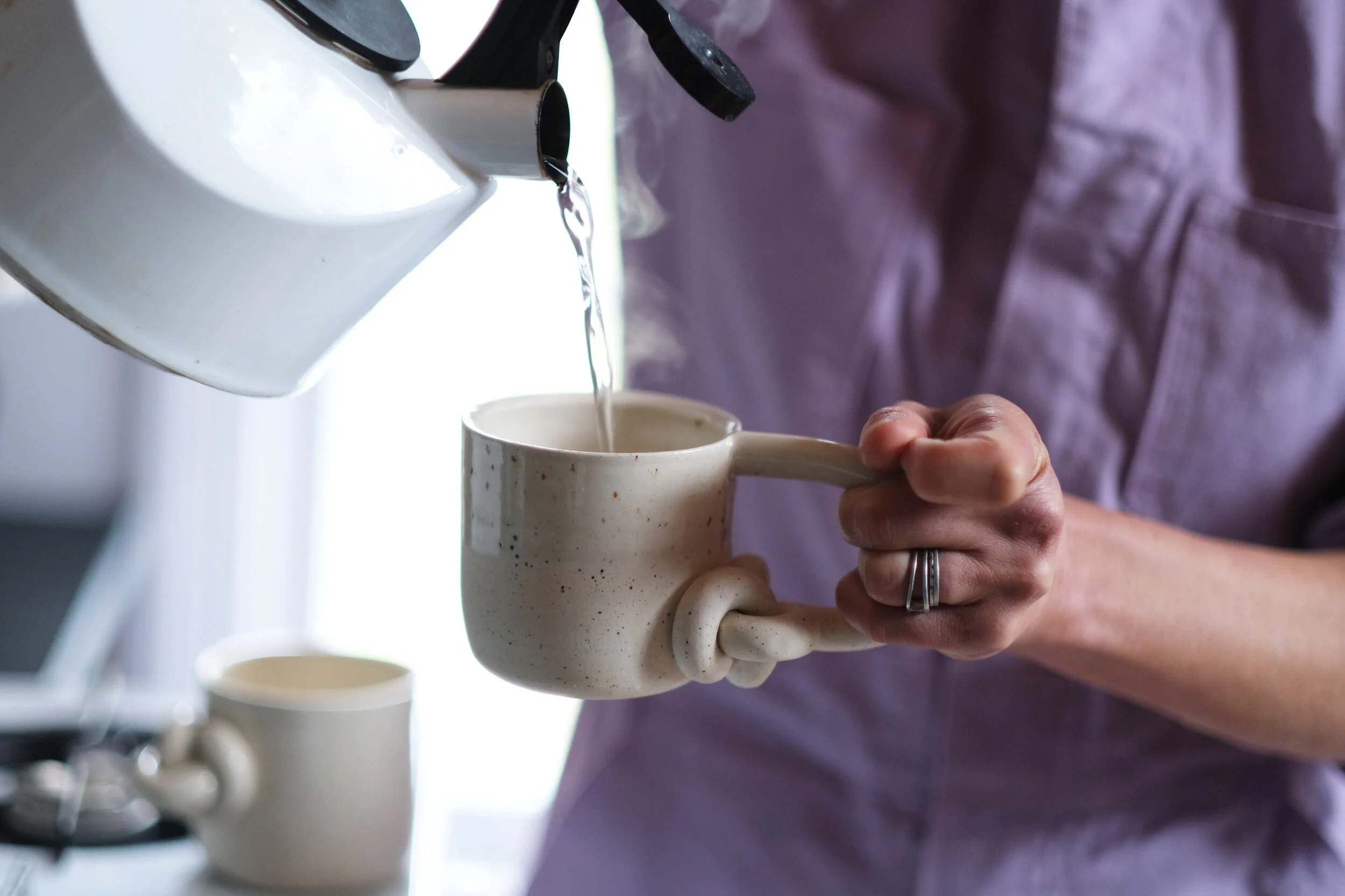 Lower Knotted Handle Mug