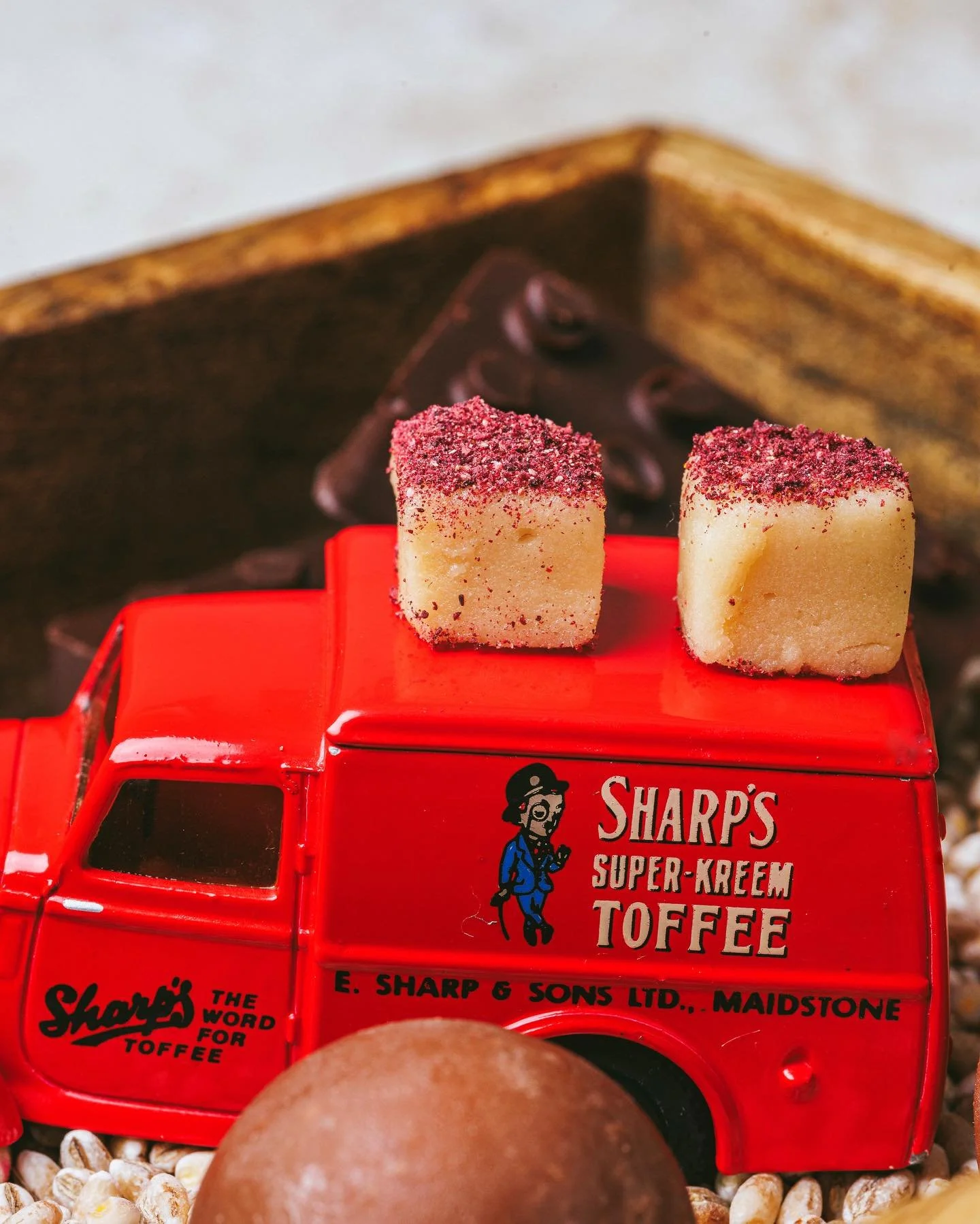 The last bite at Bowleys a selection of petit fours

A 75% dark chocolate block filled with coffee ganache. 🧱

The original Sharps toffees recipe, topped with hibiscus. 🍬

Creamy Hazelnut Nougat Tea Cake 🍫