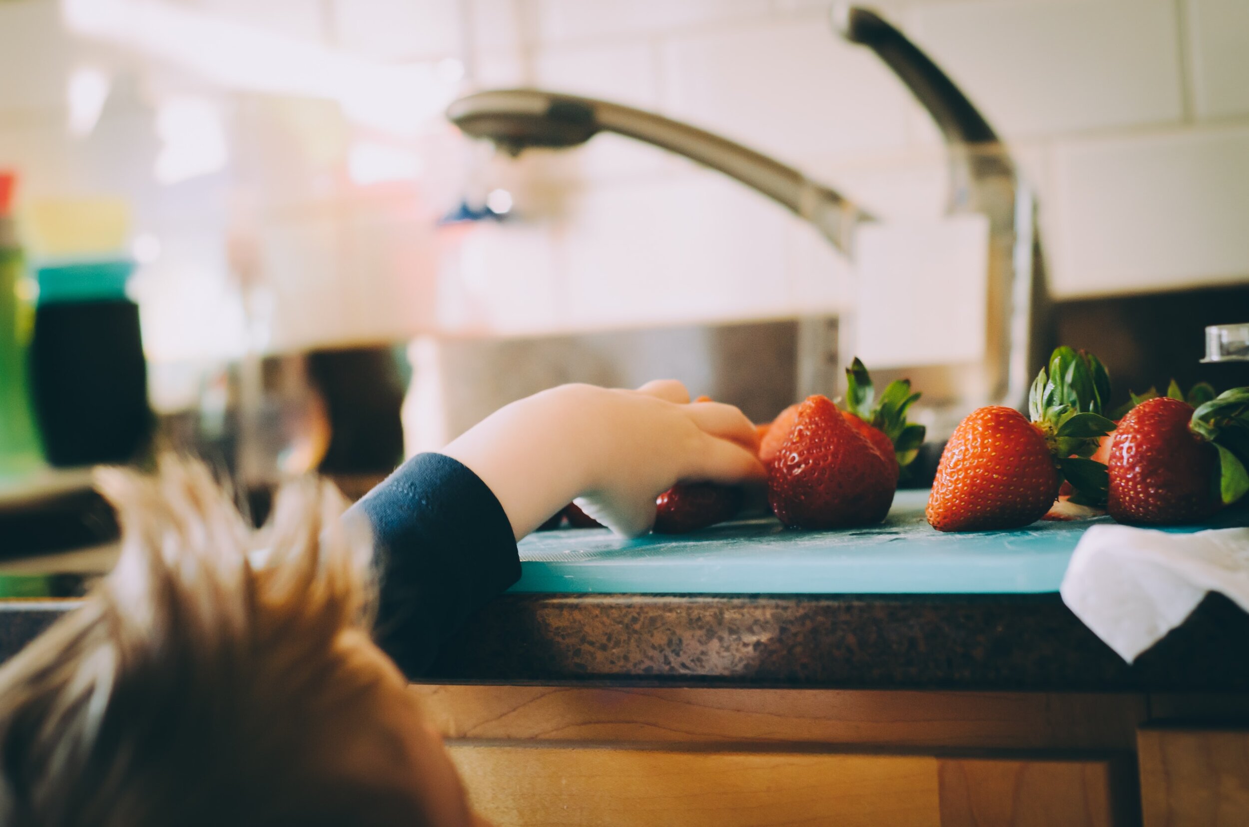 5 Quick Tips On How To Get Kids To Eat Healthy - The Swole Kitchen .jpg