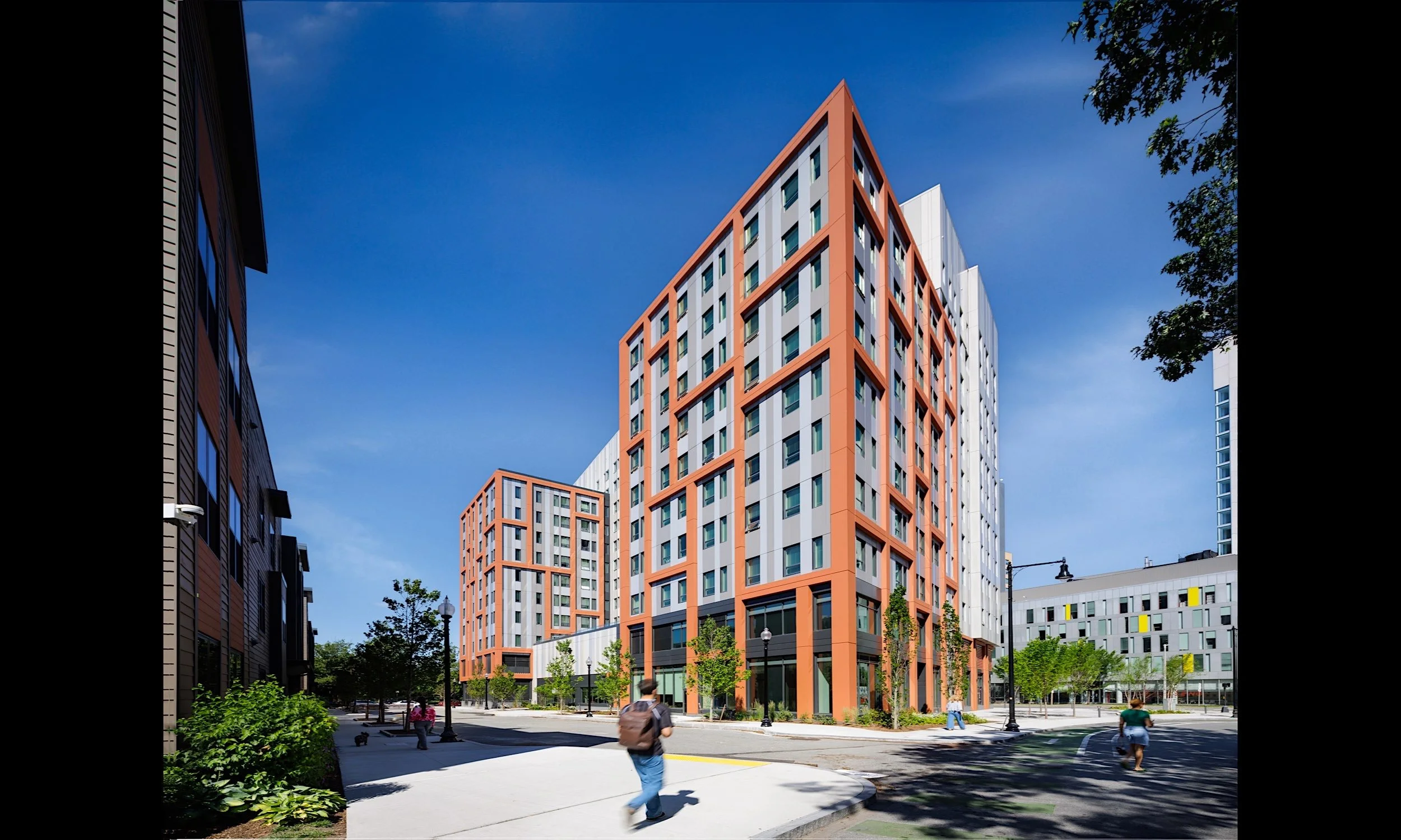 Flat9-TheAmp-03.jpg