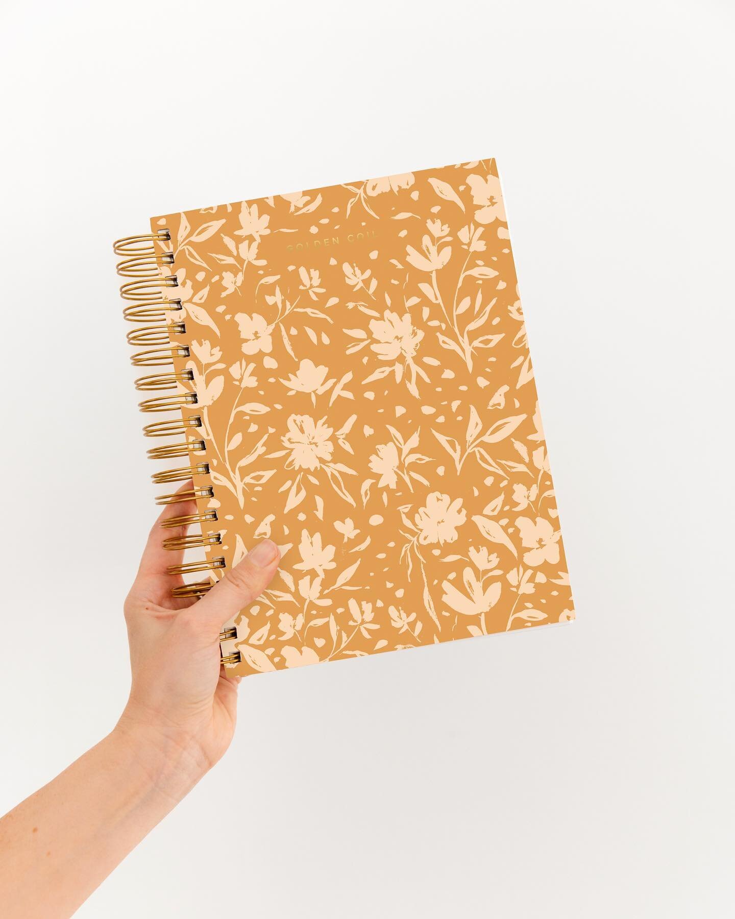 Snuck this in just in time for the @golden.coil design contest!!! Could you see this being their new 2023-2024 cover design?! 🧡✨I&lsquo;ve always been a planner and notebook girlie, so would just love to see this one come to life!  #gcxdesign23