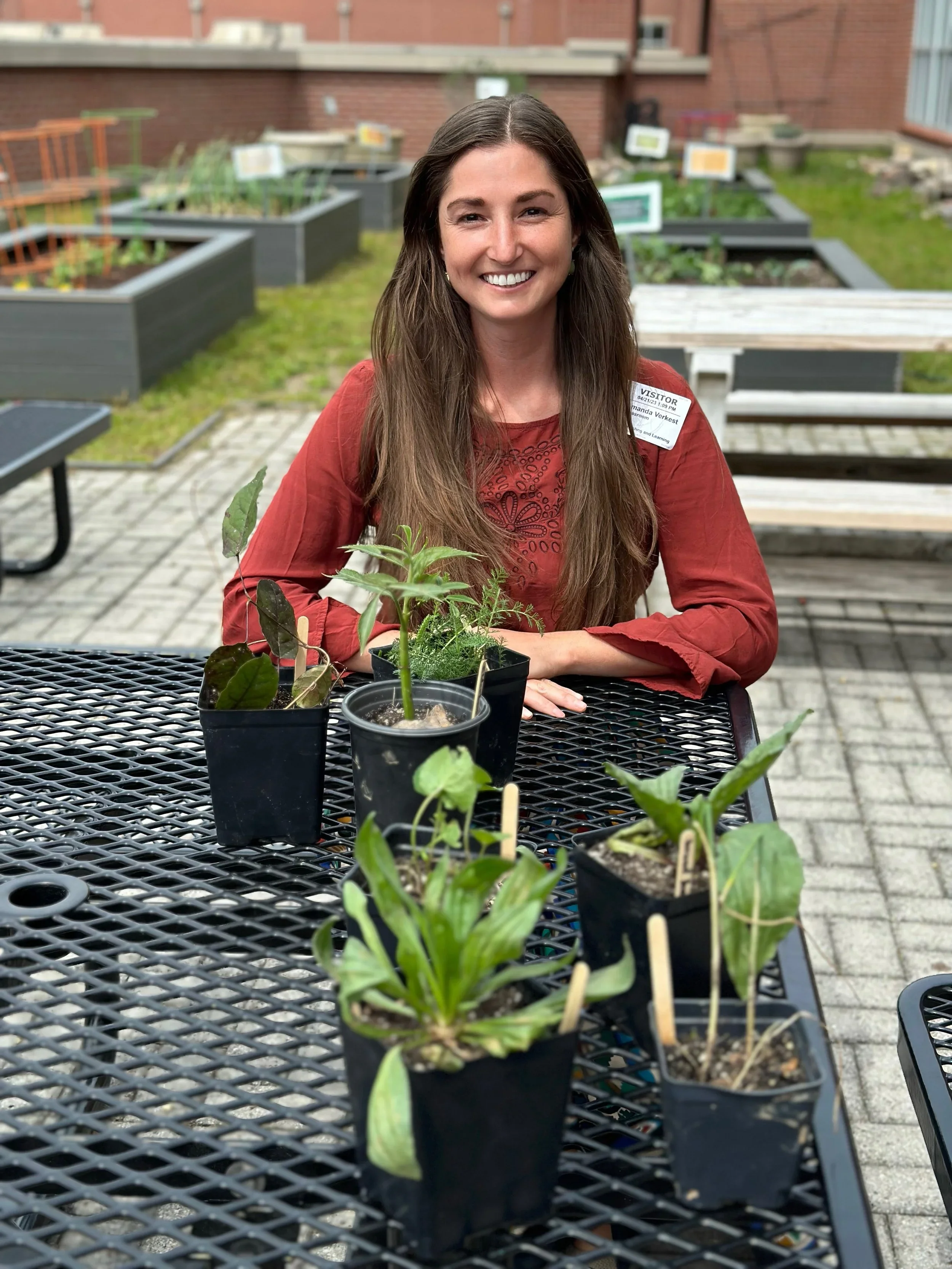 Beyond the Folk Method: Crafting Herbal Extracts with Science and Spirit w/ Amanda Verkest