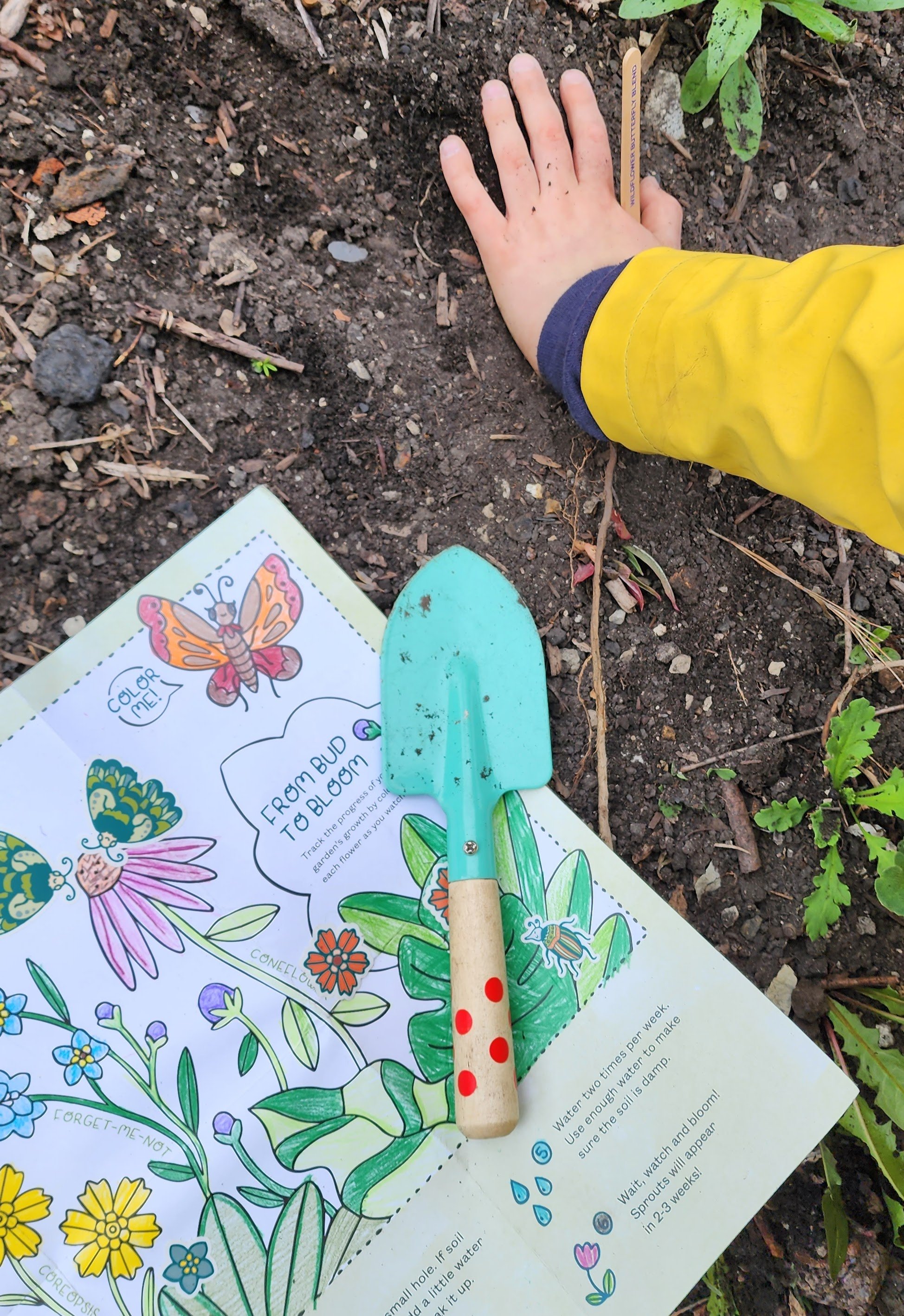 Kids-Garden-Tool.jpg