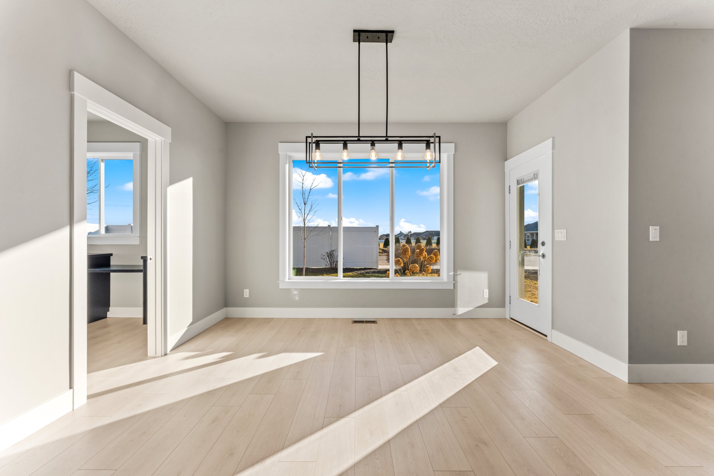 8081 Tandy Cove-18.jpg