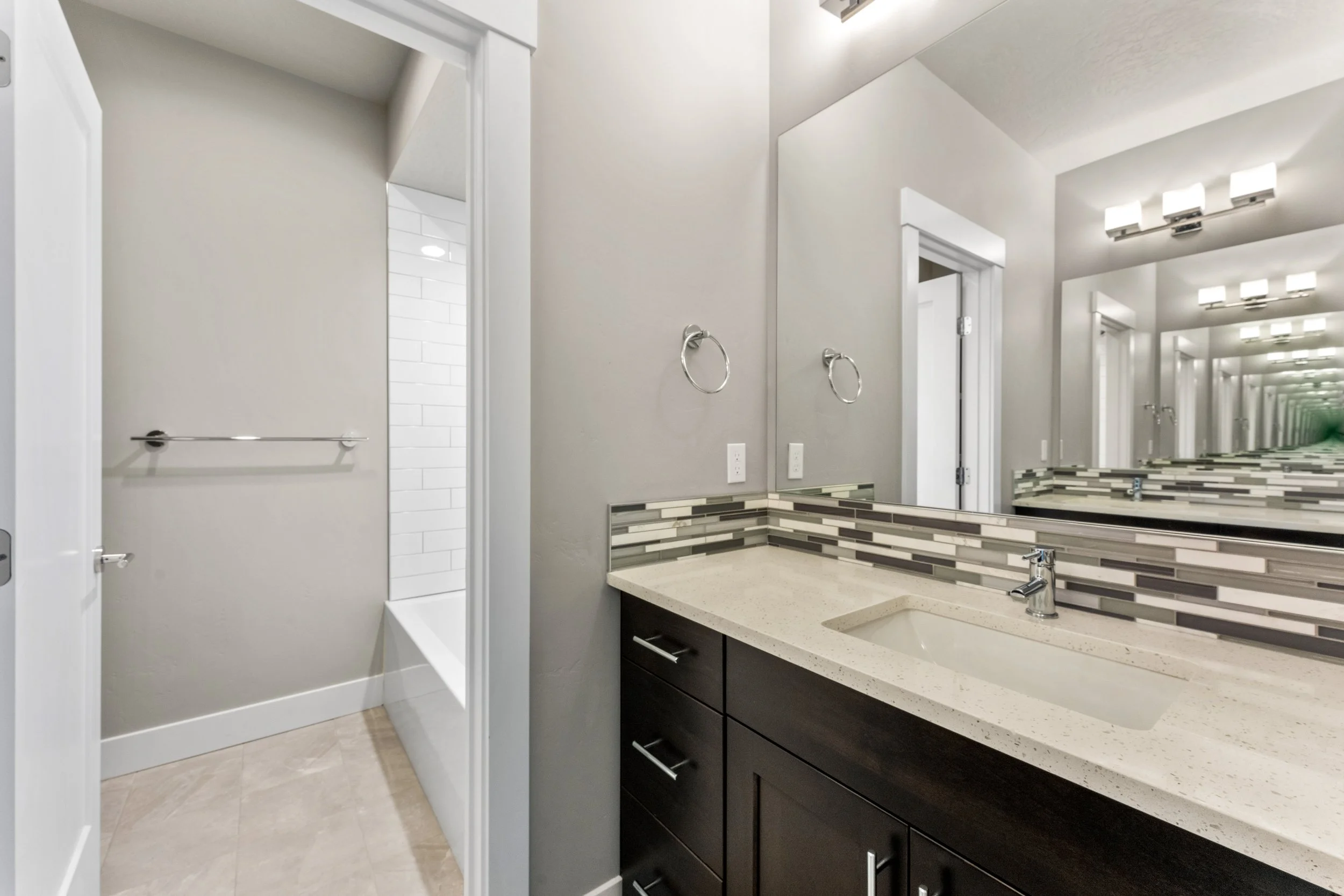 8081 Tandy Cove-43.jpg