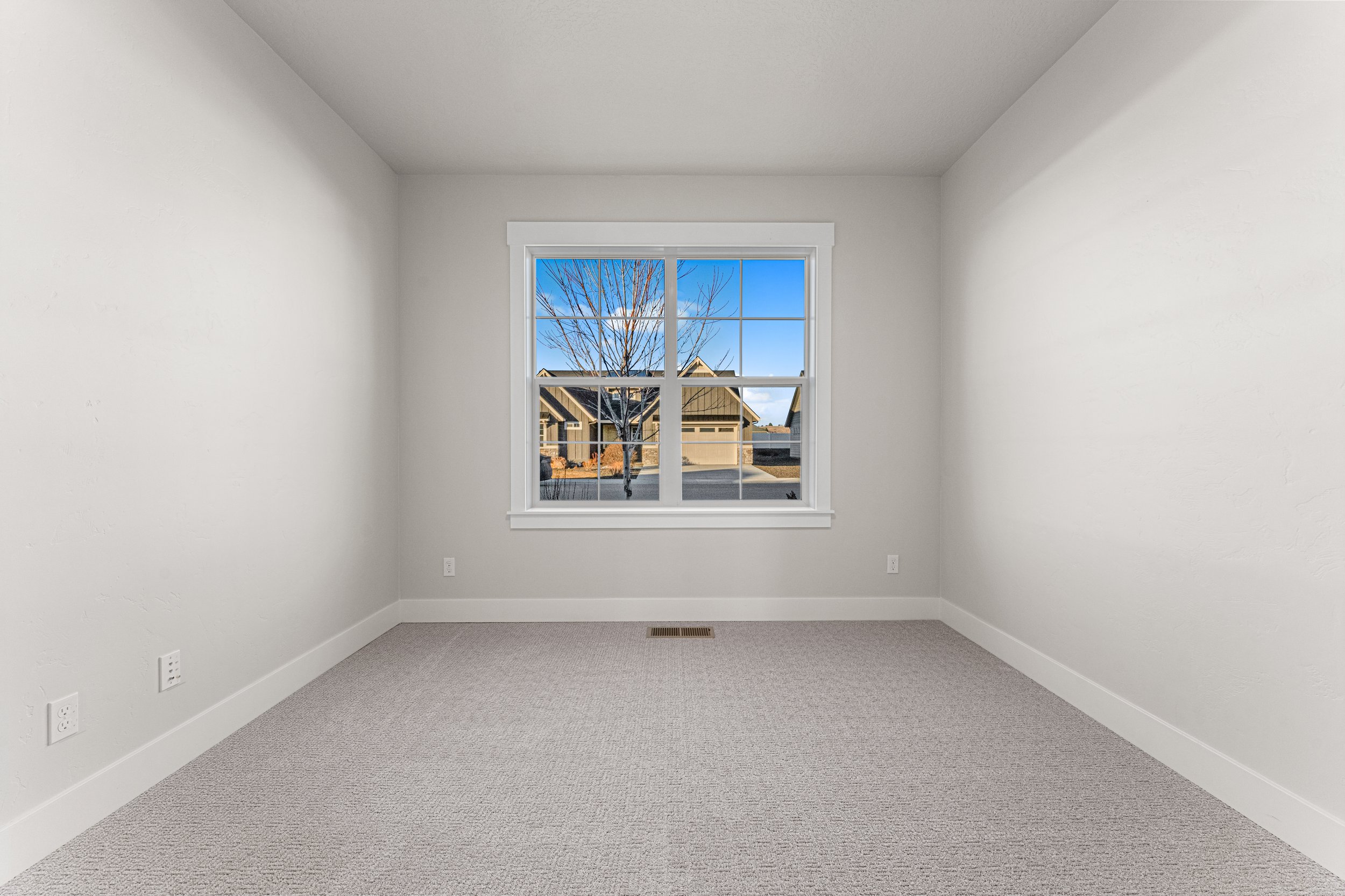 8165 Fountain Brook St-16.jpg